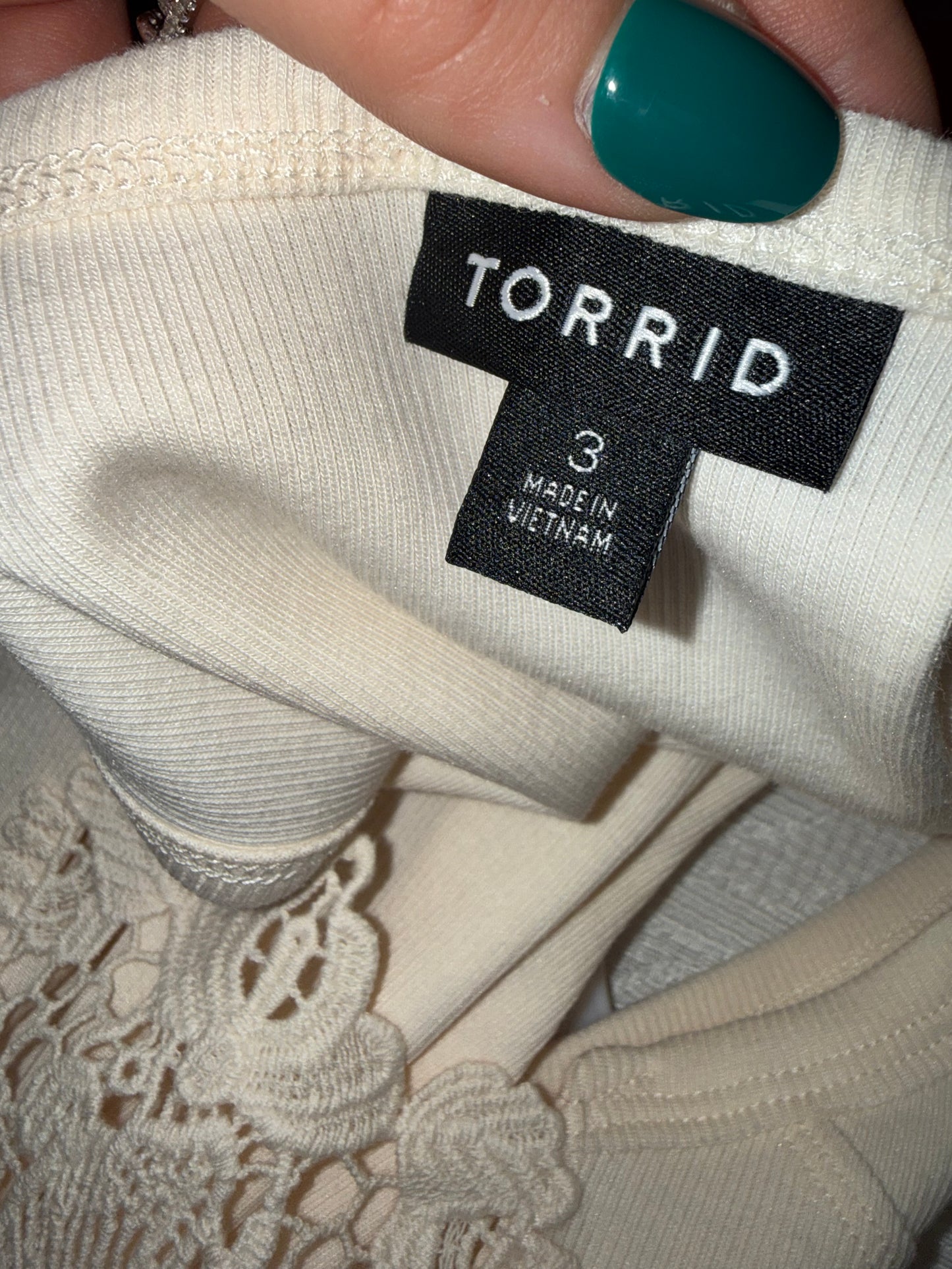 Torrid (3) Cream Lace V-Neck Ribbed Neutral Tank Top