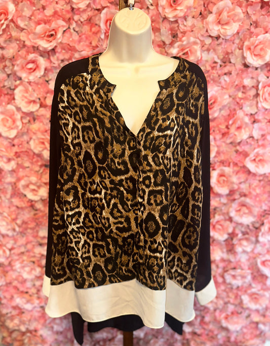 Cato (26/28W) Neutral Cheetah Print Lightweight V-Neck Blouse