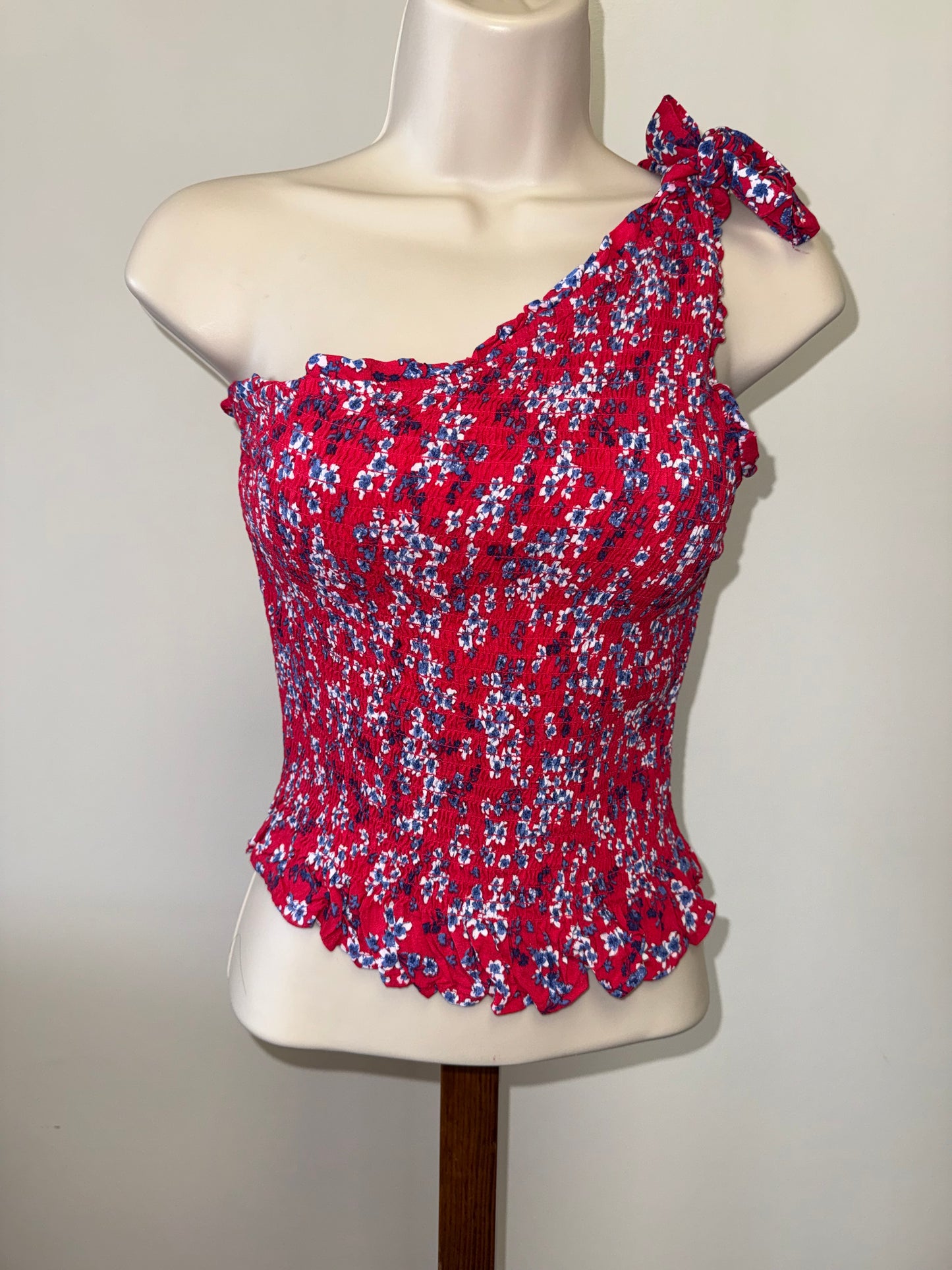 Japna (Small) Red Scrunched One Shoulder Floral Crop Top