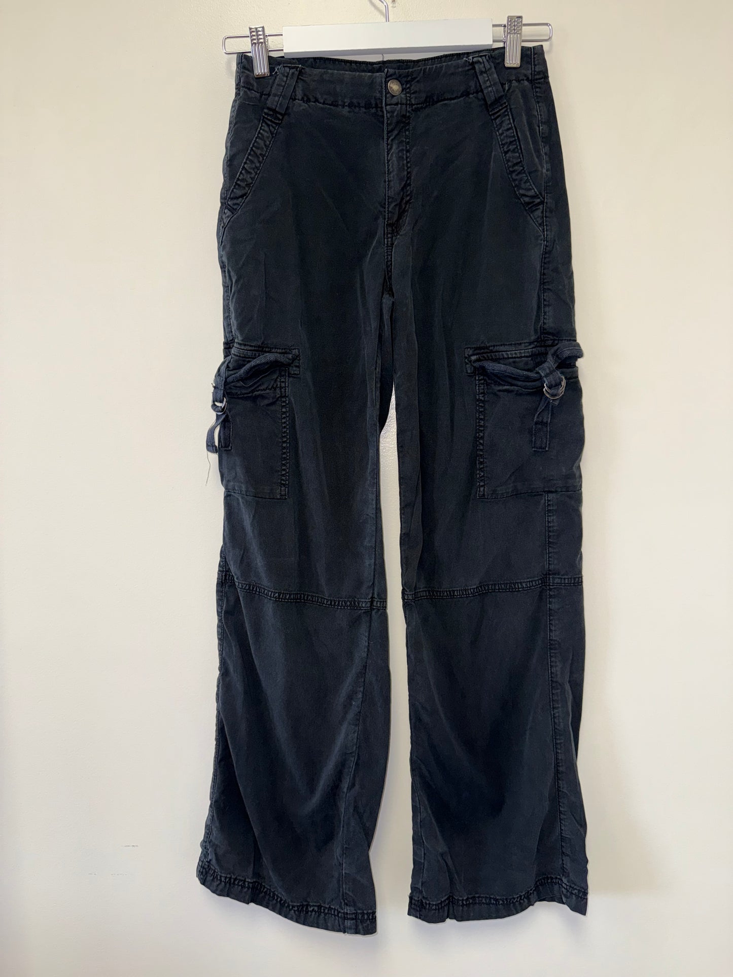 American Eagle (00) Dark Grey Super High Rise Baggy Cargo Pants with Stretch
