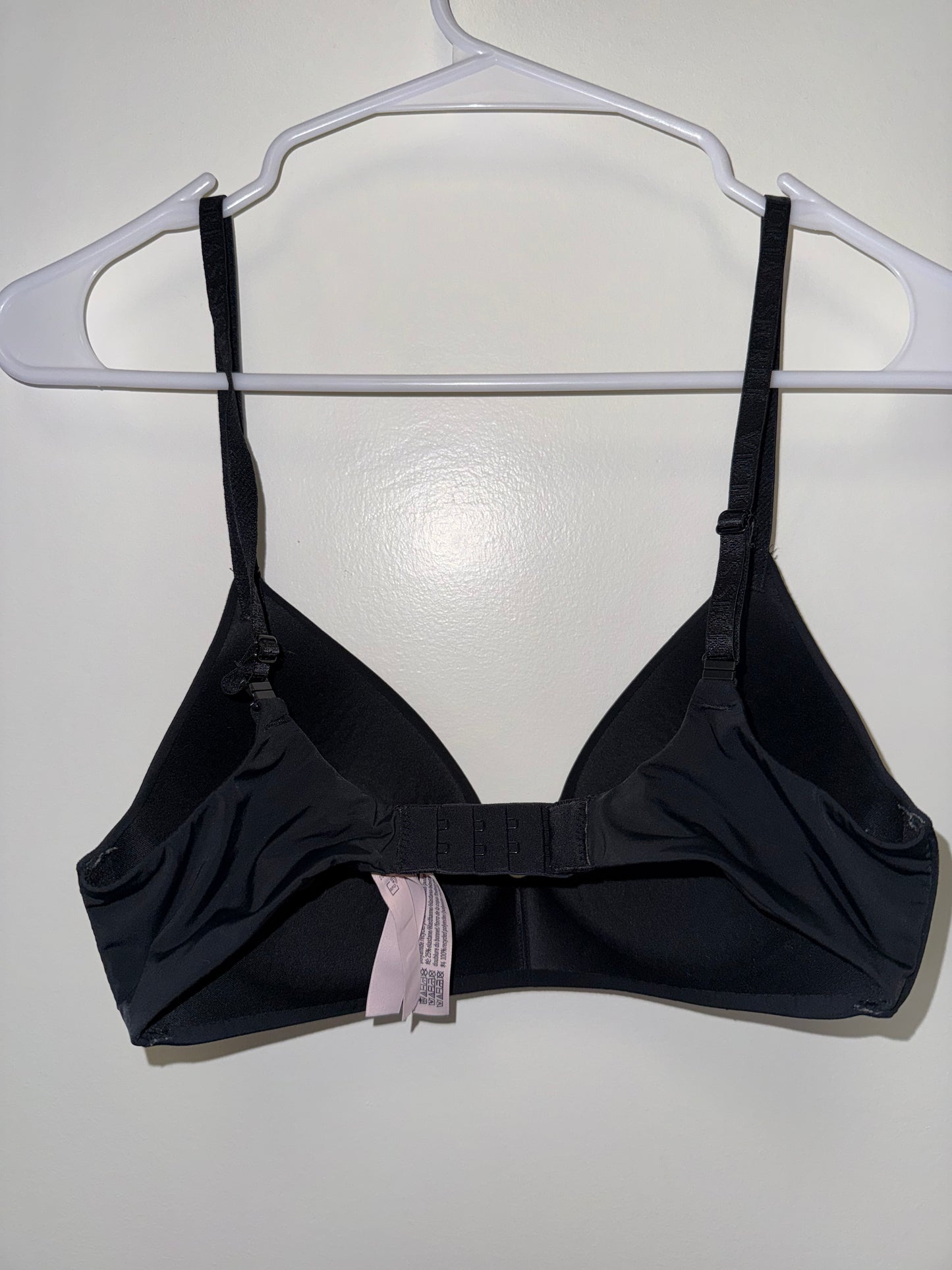Victoria's Secret (32D) Black T-Shirt Lightly Lined Wireless Bra