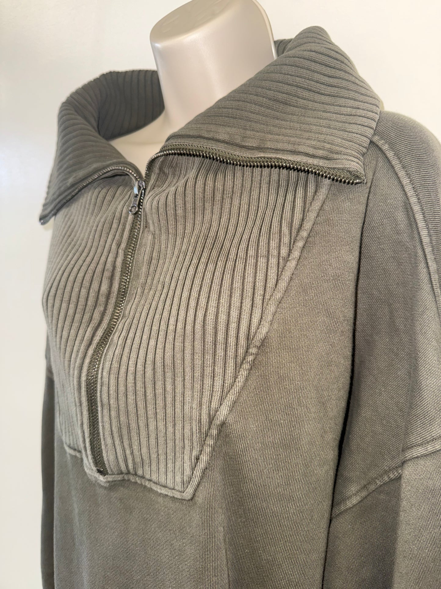 Aerie (XL) Green Ribbed Fold-Over Neck 3/4 Zip Up Sweatshirt
