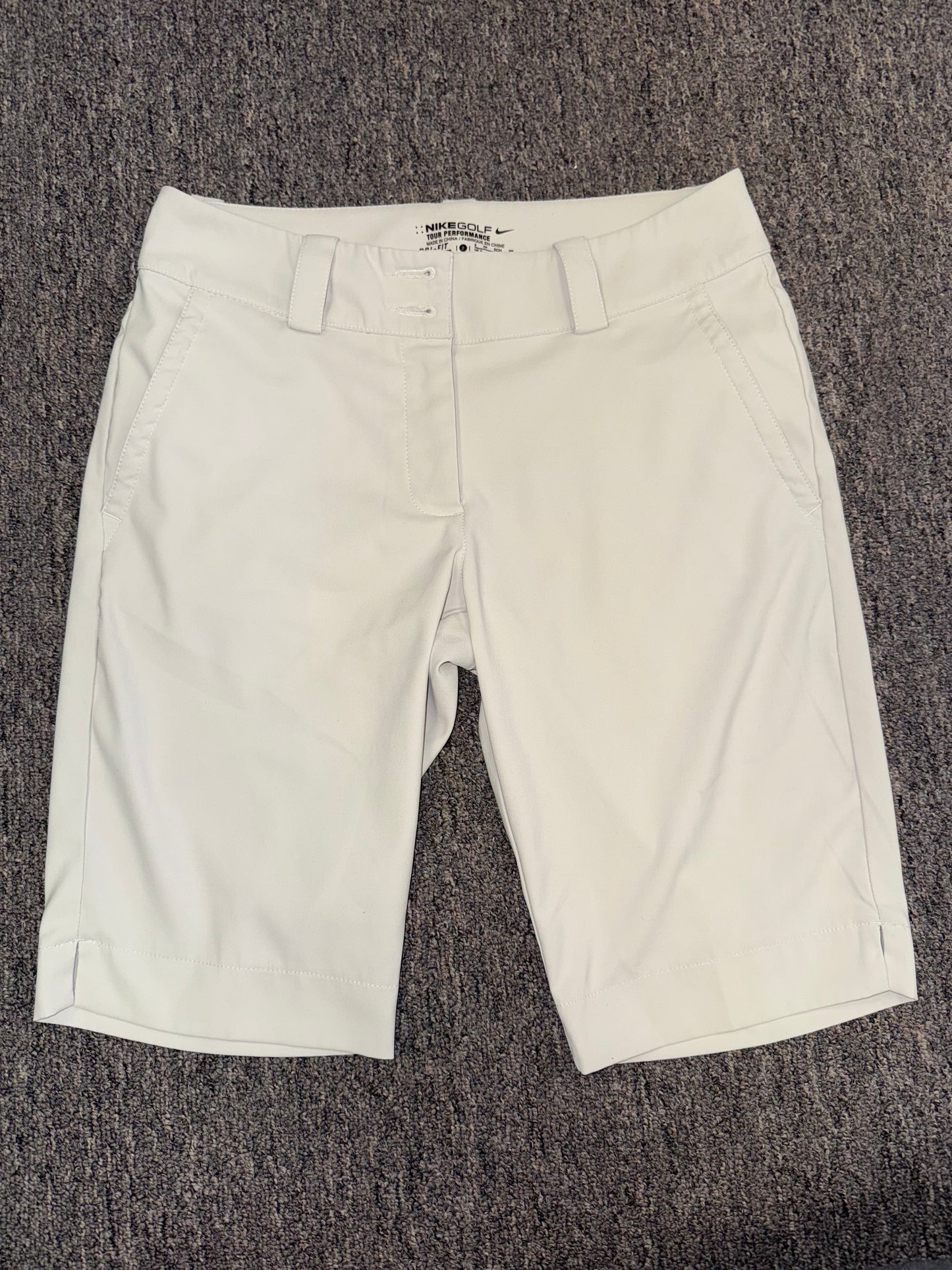 Nike Golf (2) Cream Tour Performance Dri-Fit Golfing Shorts