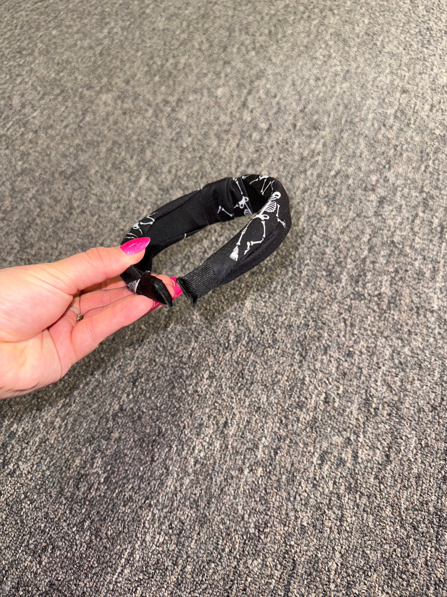 Brand New Black and White Skeleton Pattern Headband