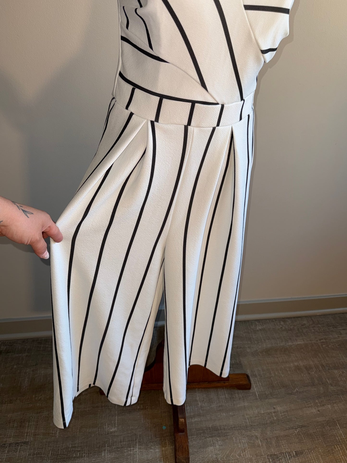 Venus (XS) Black & White Strapless Jumpsuit