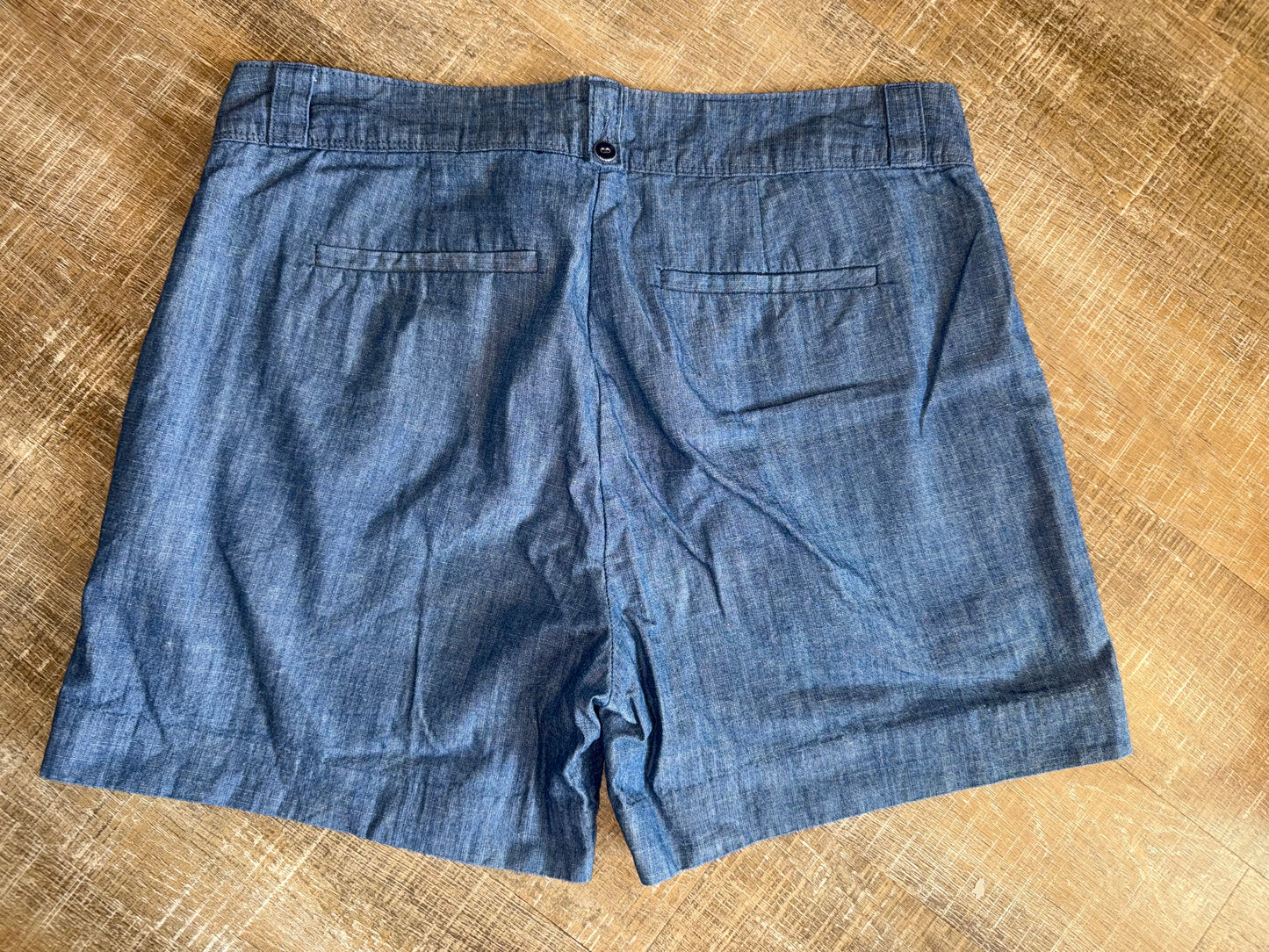 Isaac Mizrahi (8) Blue Dress Shorts