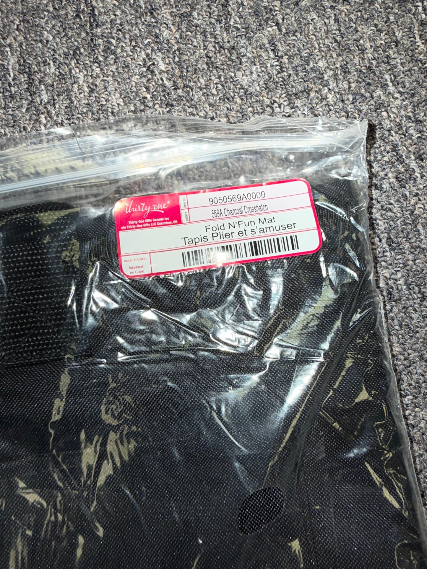 Thirty-One Brand New Black Fold N' Fun Mat Bag