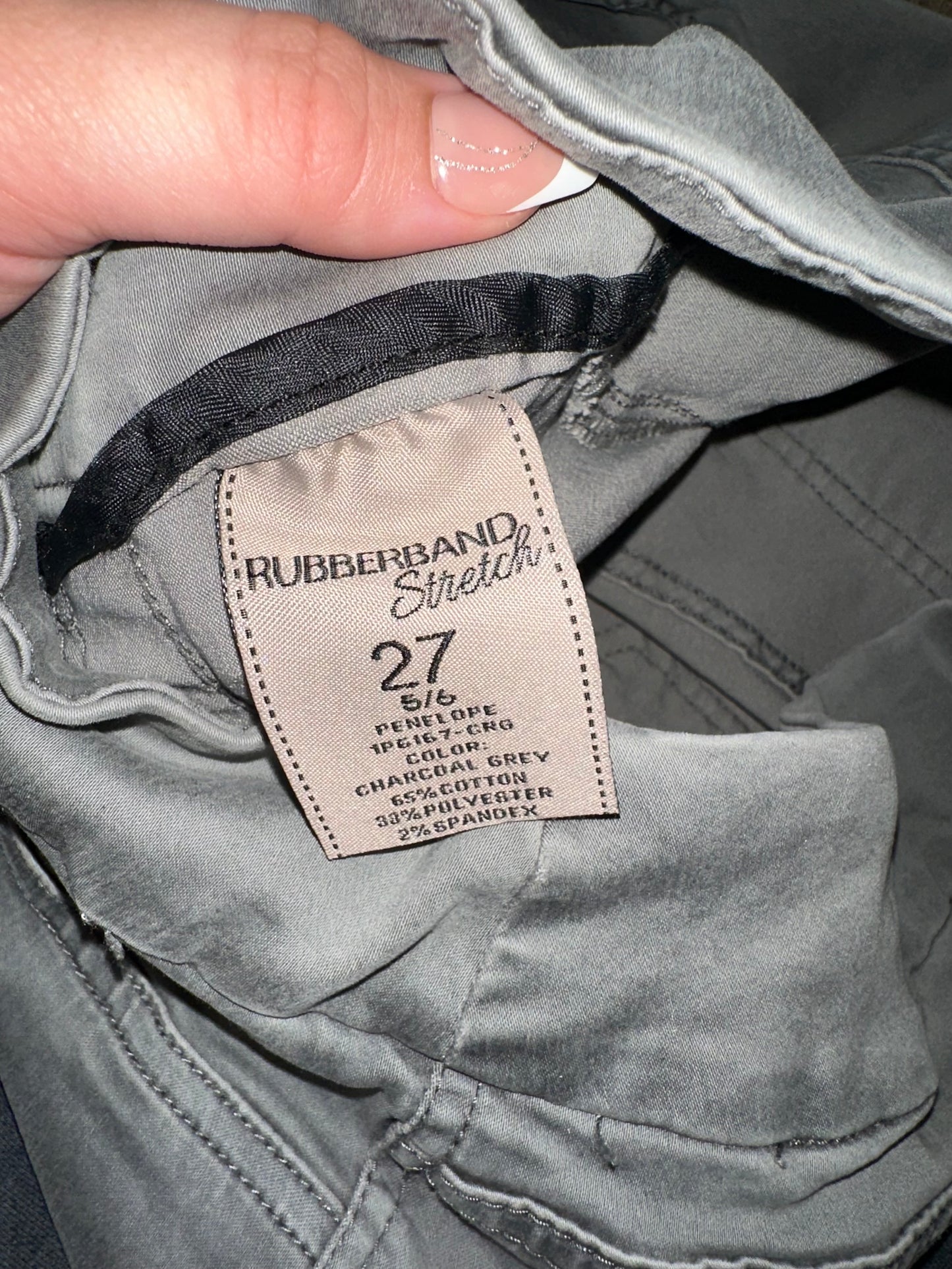 (27) Grey Skinny Jeans with Rubberband Stretch