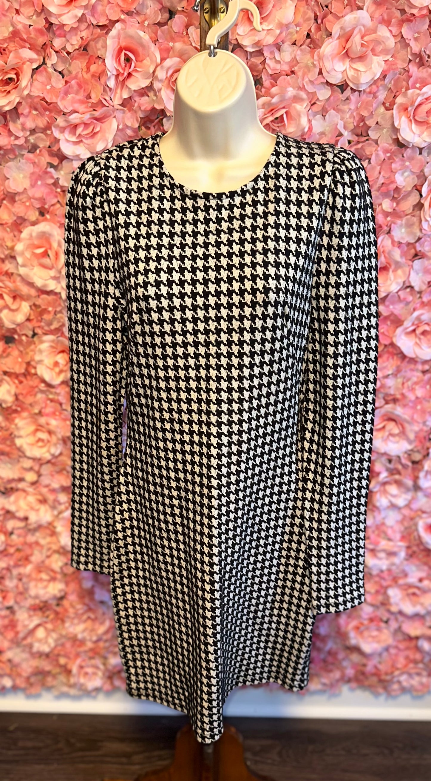 NWT Who What Wear (Small) Brand New B&W Houndstooth Long Sleeve Dress