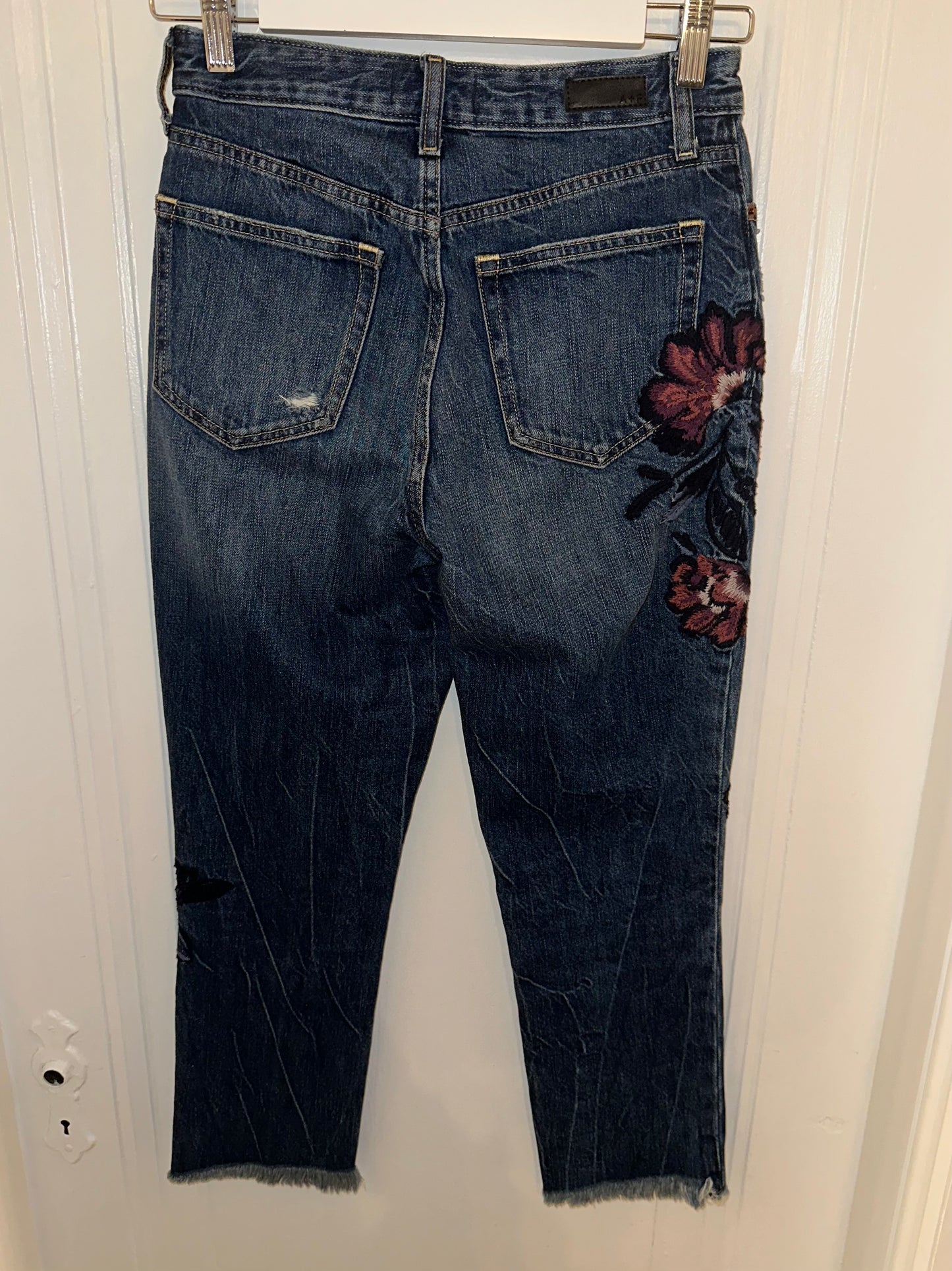 Abercrombie & Fitch (0) Annie Hi-Rise Girlfriend Embroidered Floral Ripped Jeans