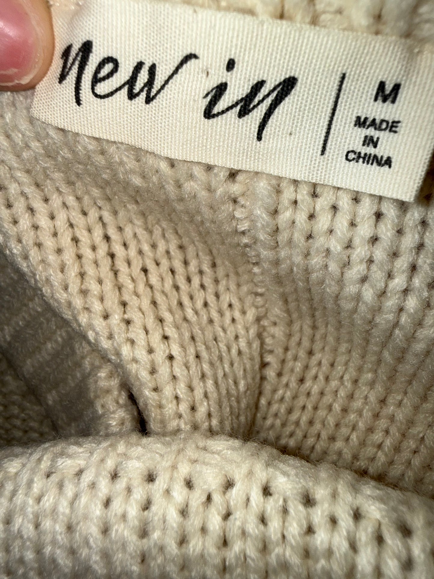 New In (Medium) Cream Cozy Oversized Cream V-Neck Knit Sweater