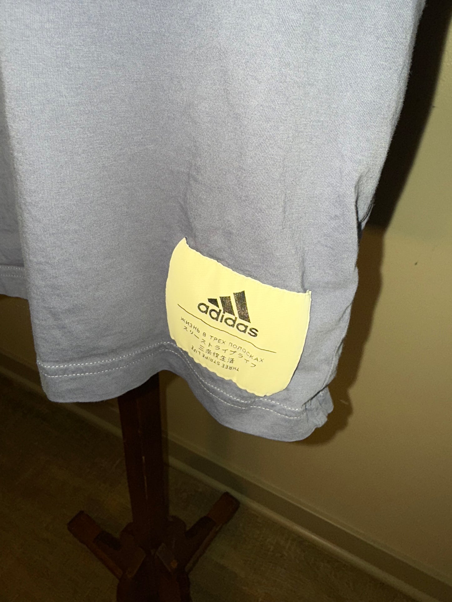 adidas (XL) Blue Short Sleeve Cropped T-Shirt