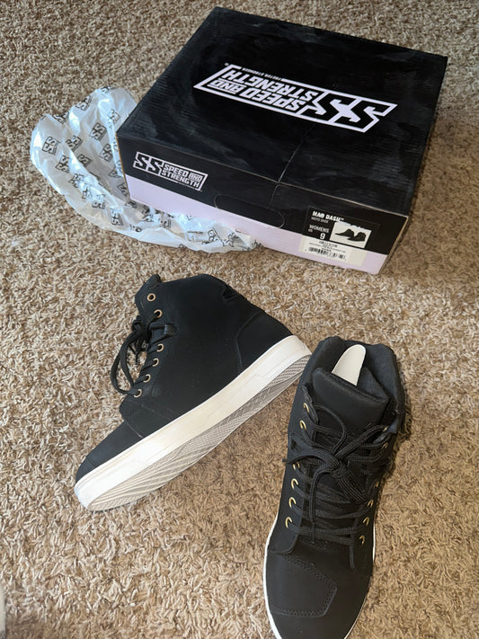 NWT SS Speed Strength (9) Brand New Suede High Top Sneakers