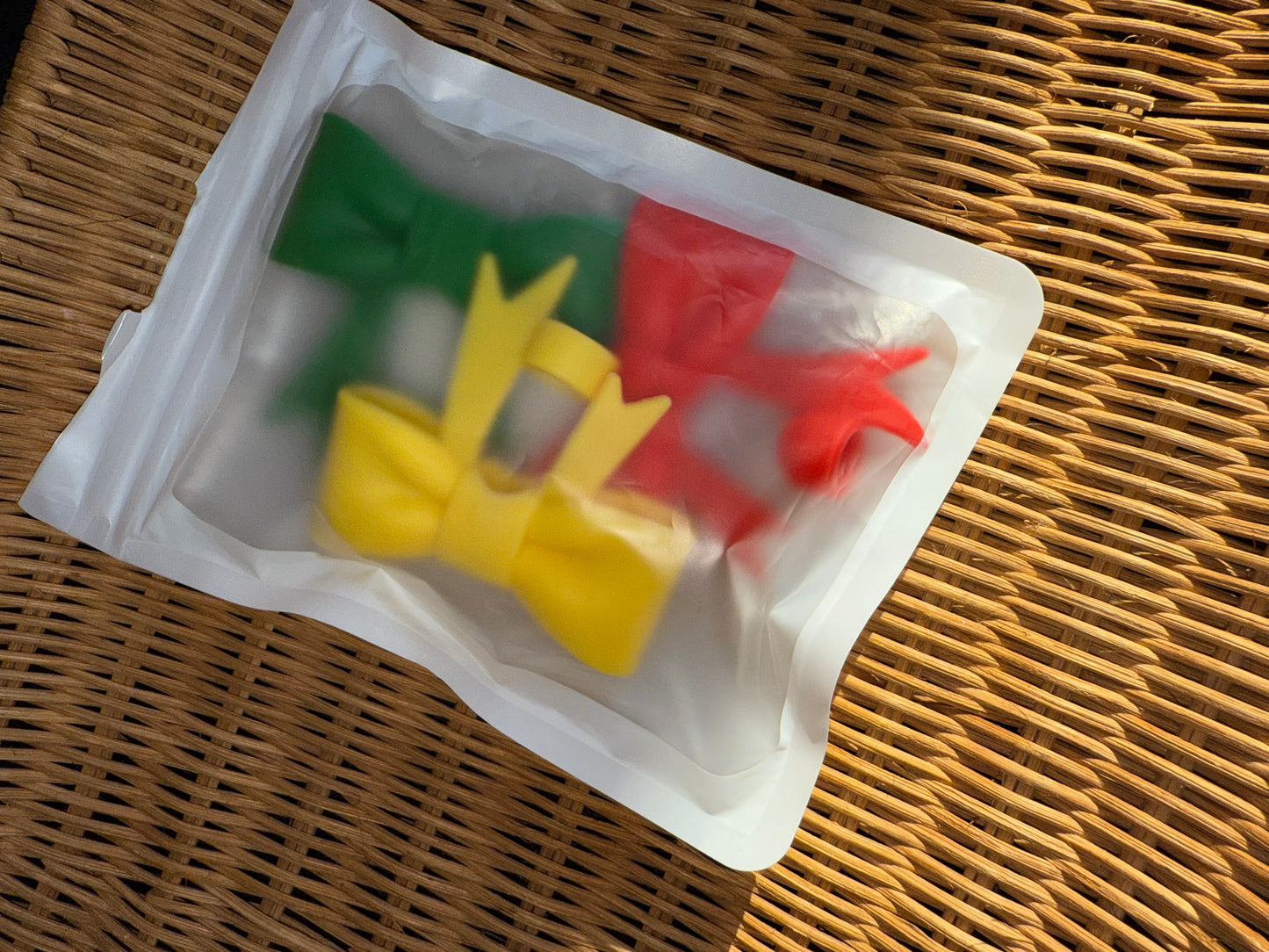 Brand New 3 Piece Christmas Bow Straw Covers