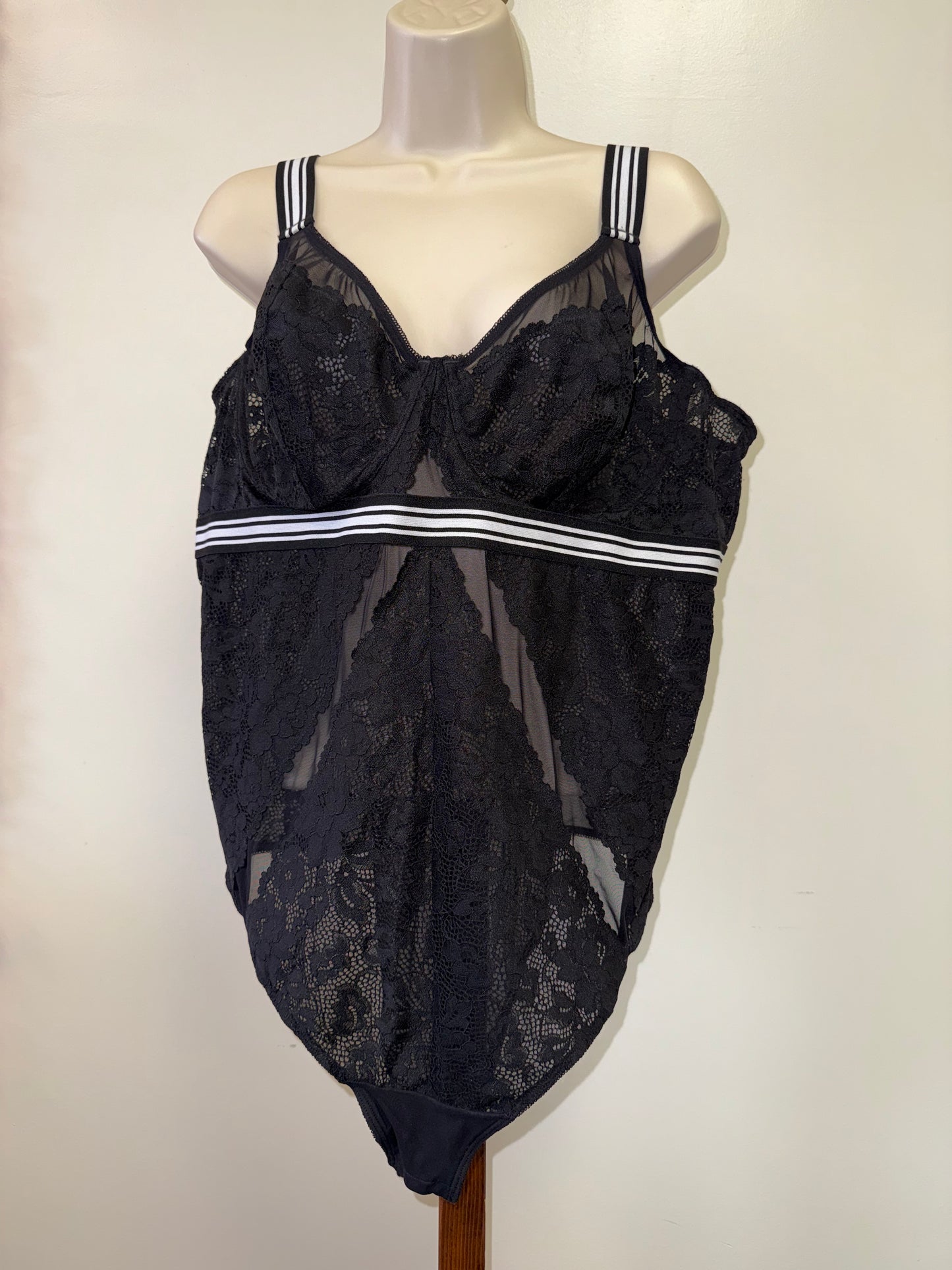 Torrid (3) Black and White Lace//Sheer Lingerie Bodysuit