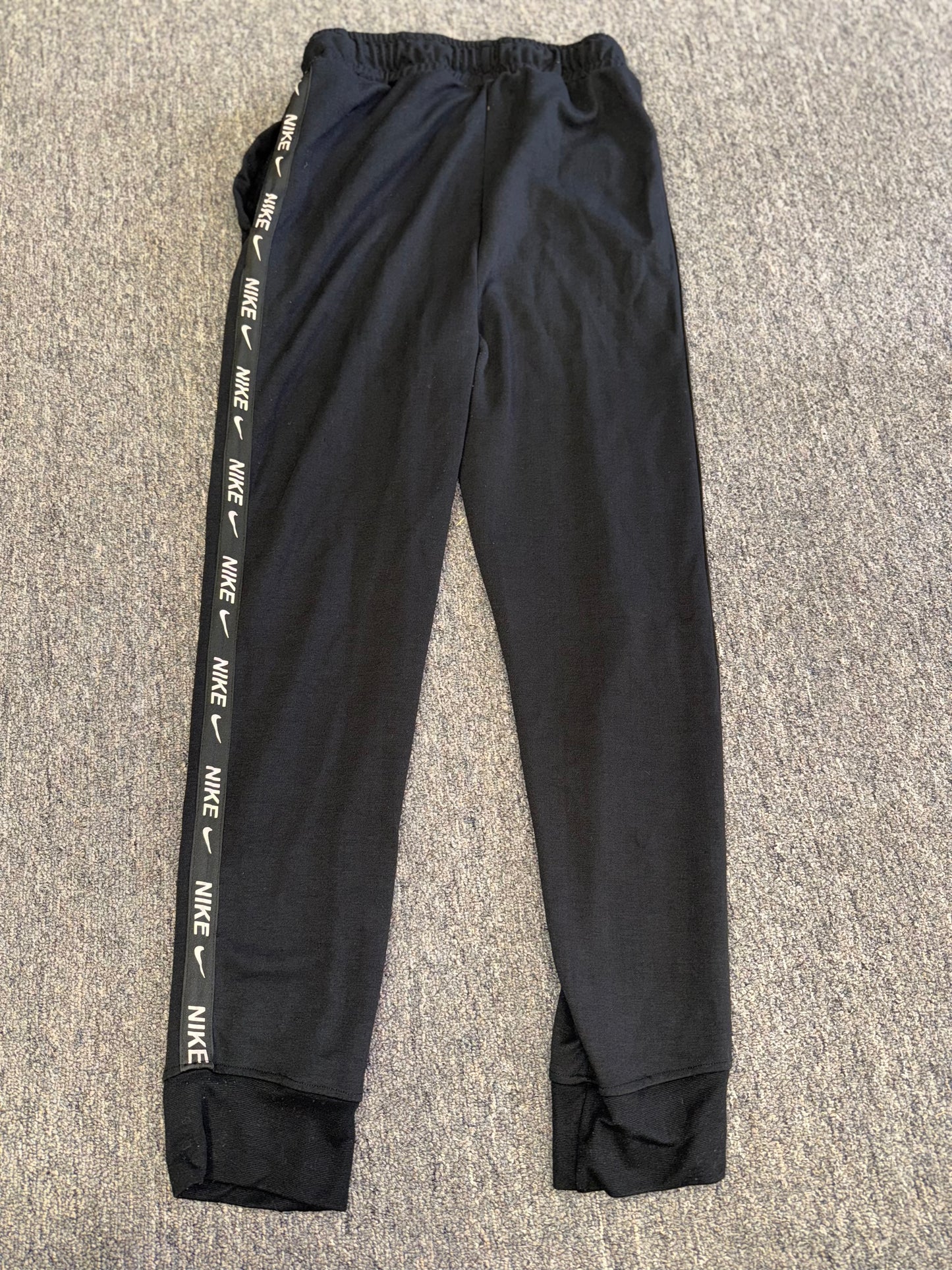 Nike (Large) Kids Black Jogger Sweatpants with Logo Sides