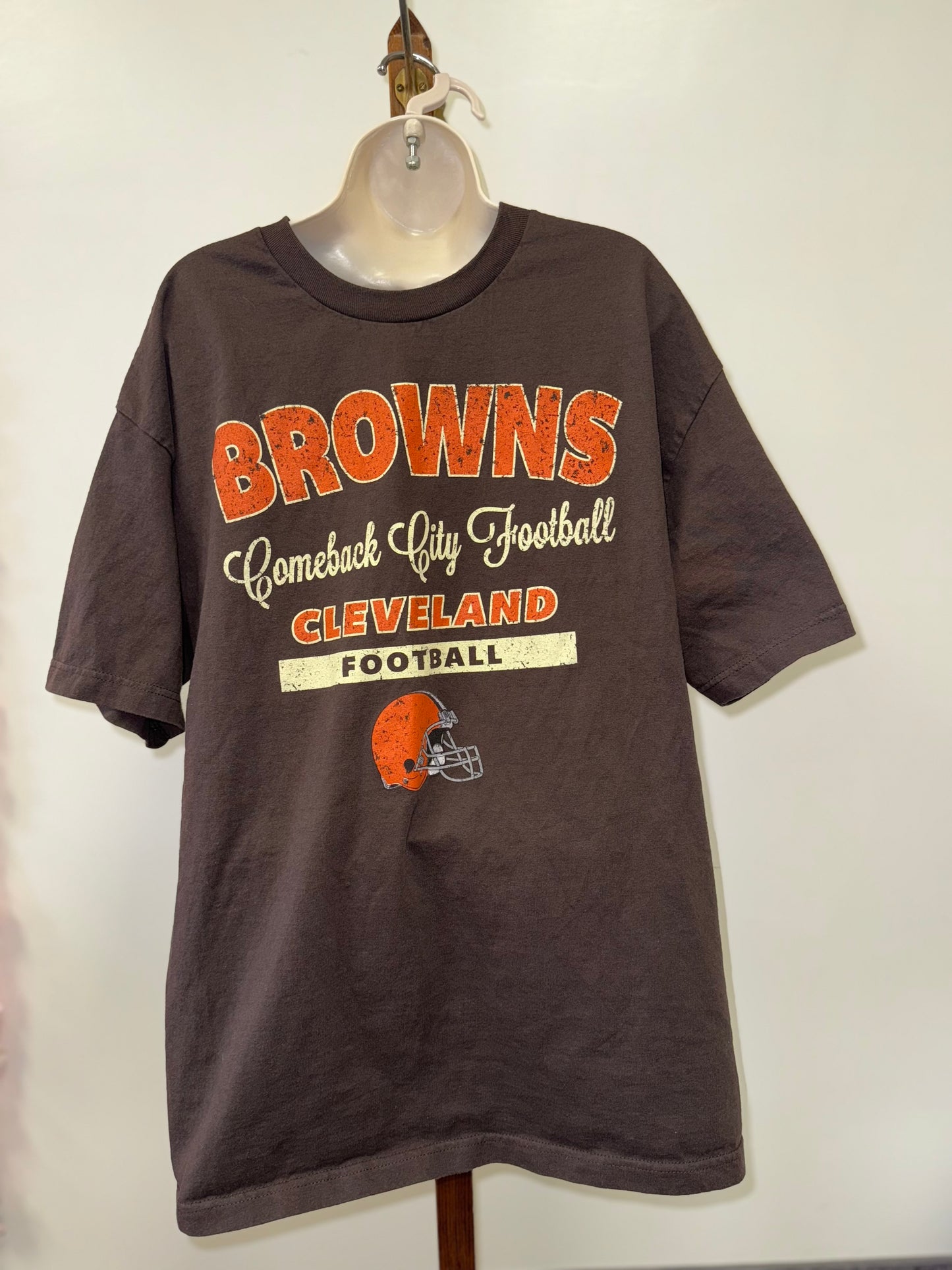 NFL Team Apparel (XL) Browns Football T-Shirt
