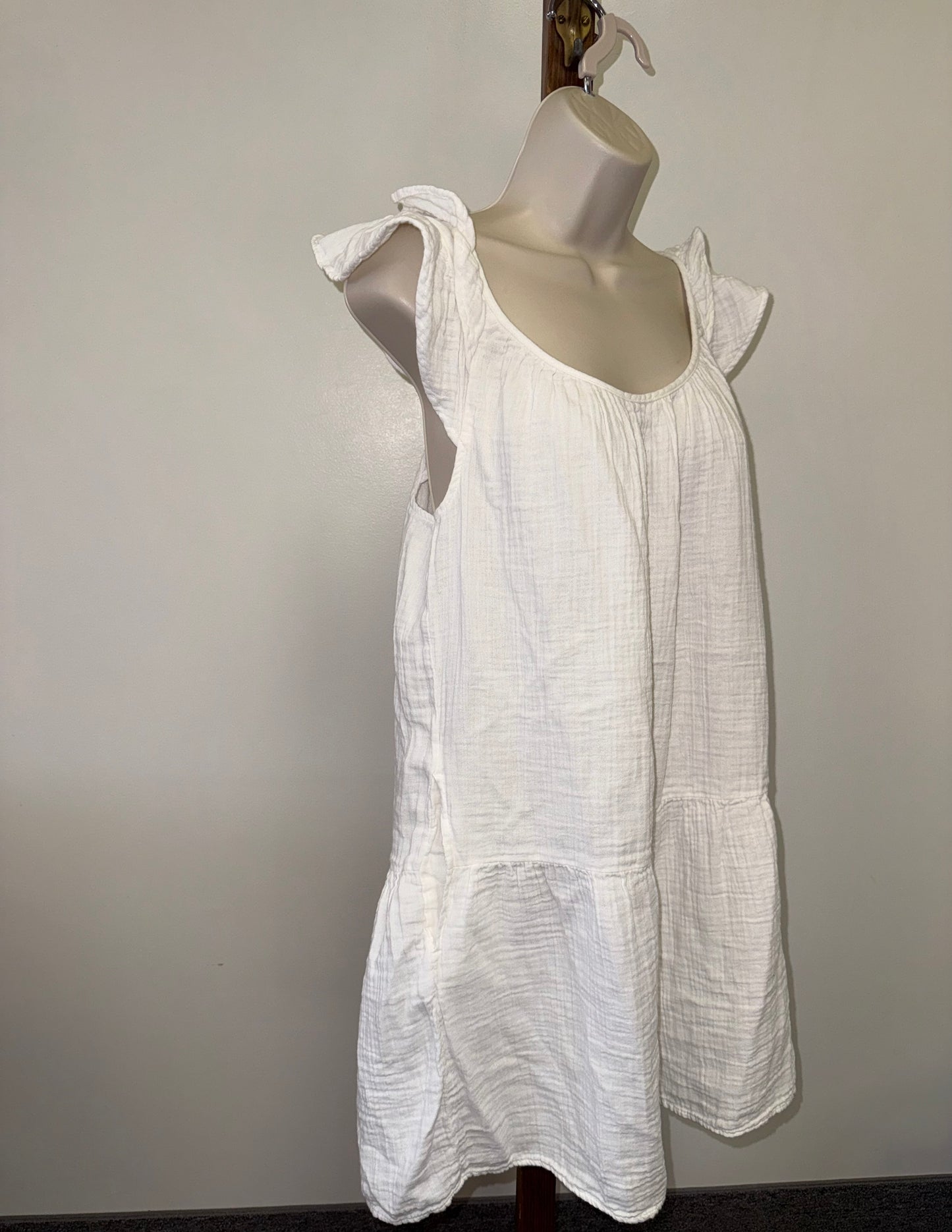 GAP (Small) White Ruffle Midi Sleeveless Dress with Pockets