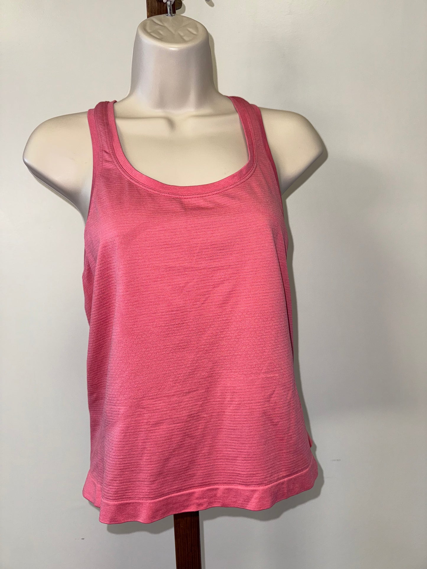 Lululemon (8) Pink Swiftly Racerback Tank Top