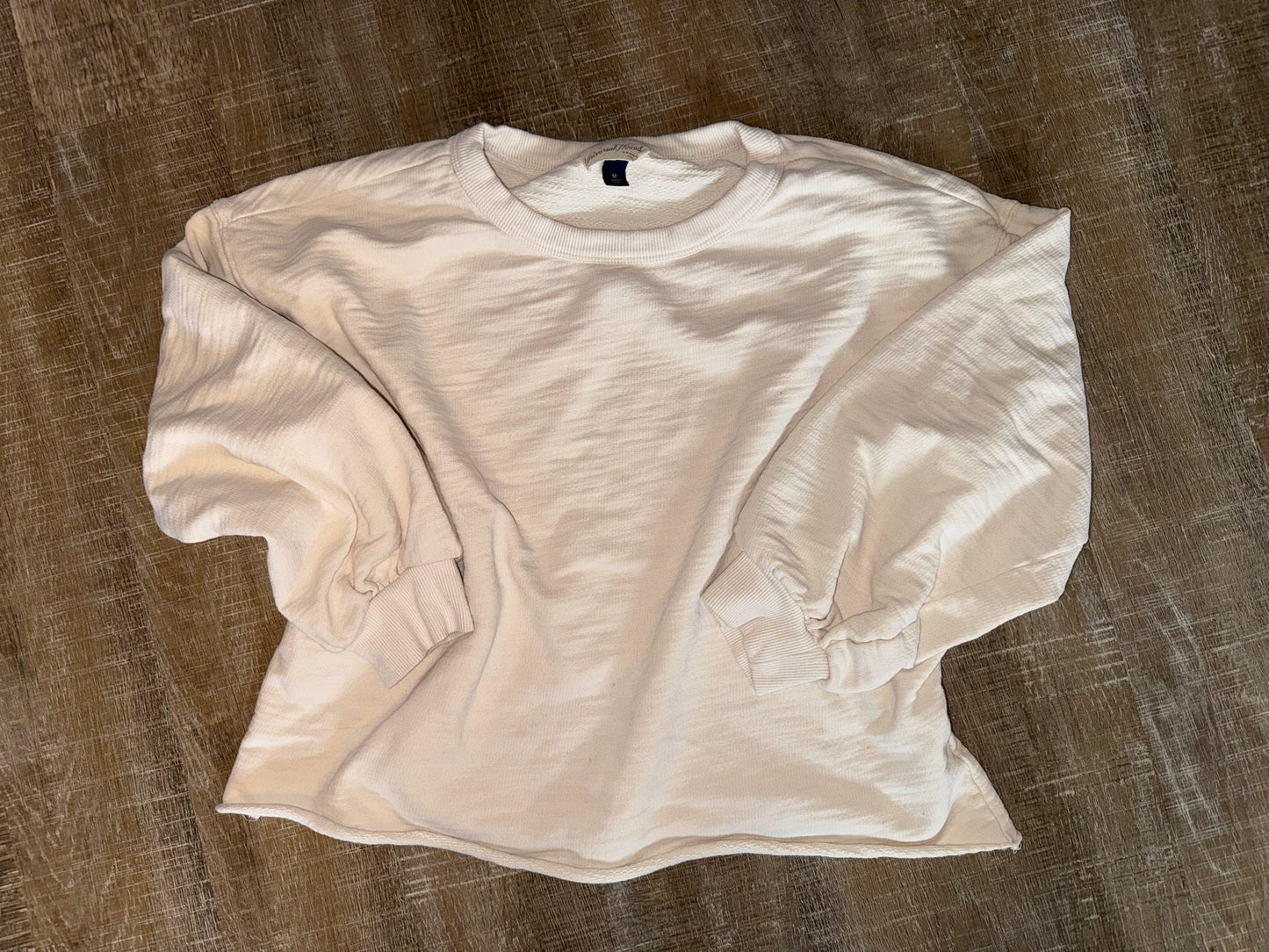 *FREE WITH PURCHASE* Universal Thread (Medium) Cream Crewneck
