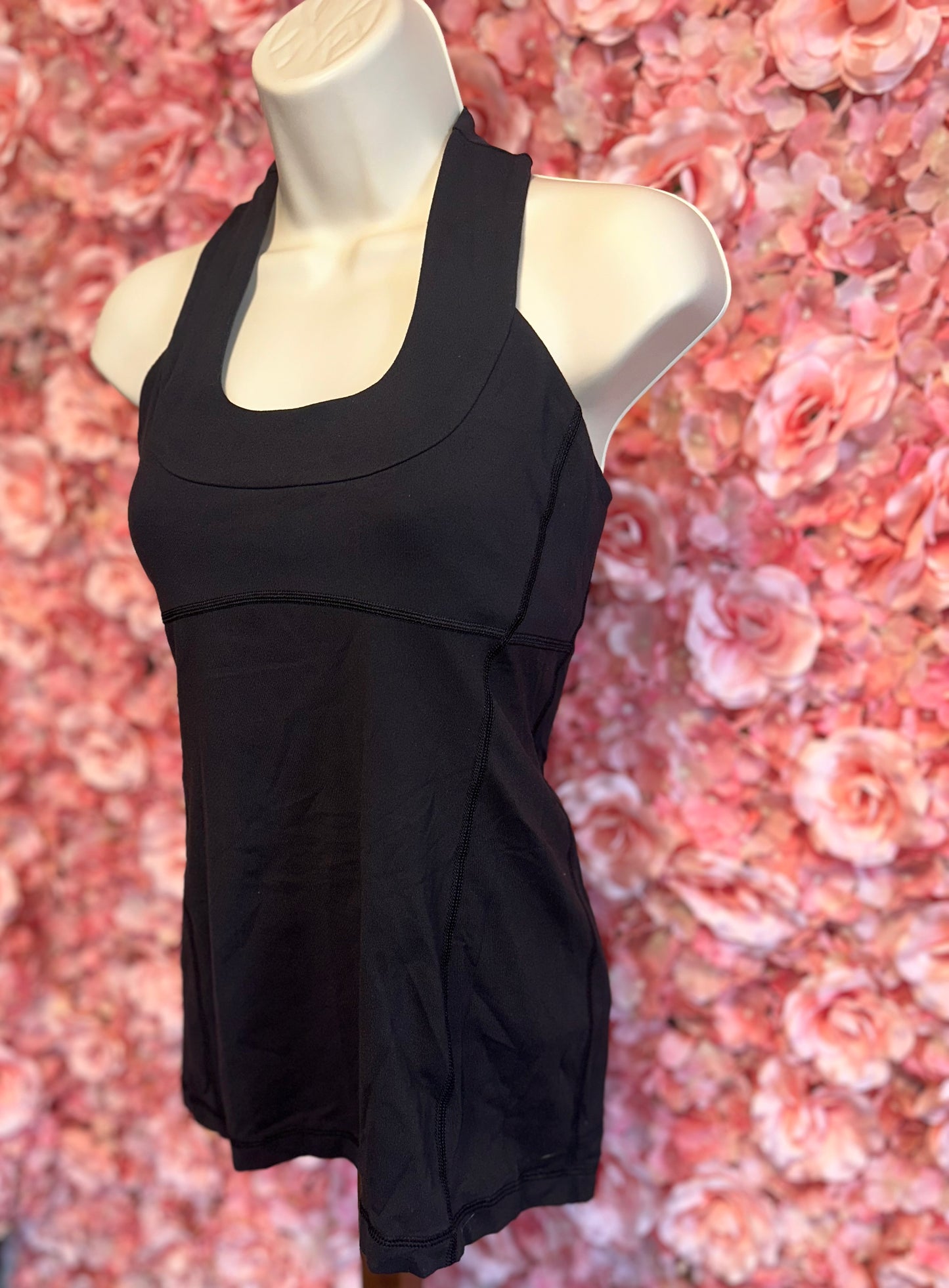 lululemon athletica Black Scoop Neck Tank Top with Built in Bra