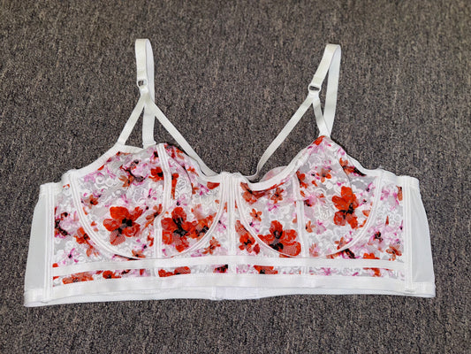 Torrid (4) White Lace Bra with Red & Pink Floral Pattern
