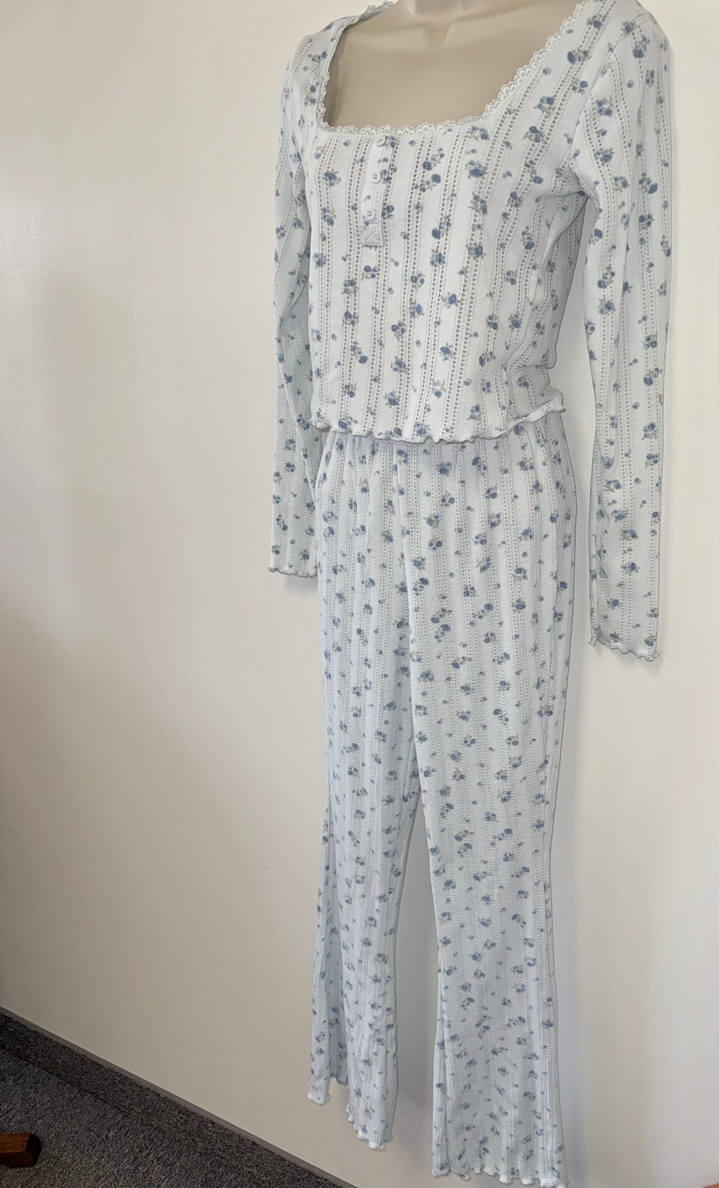 Pink Republic (XS) Blue Floral PJ Pants & Top Sleepwear Set