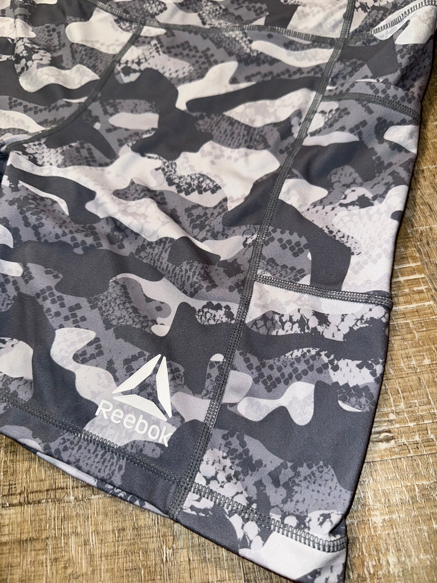 Reebok (Large) Grey Camo Pattern Biker Shorts with Pockets