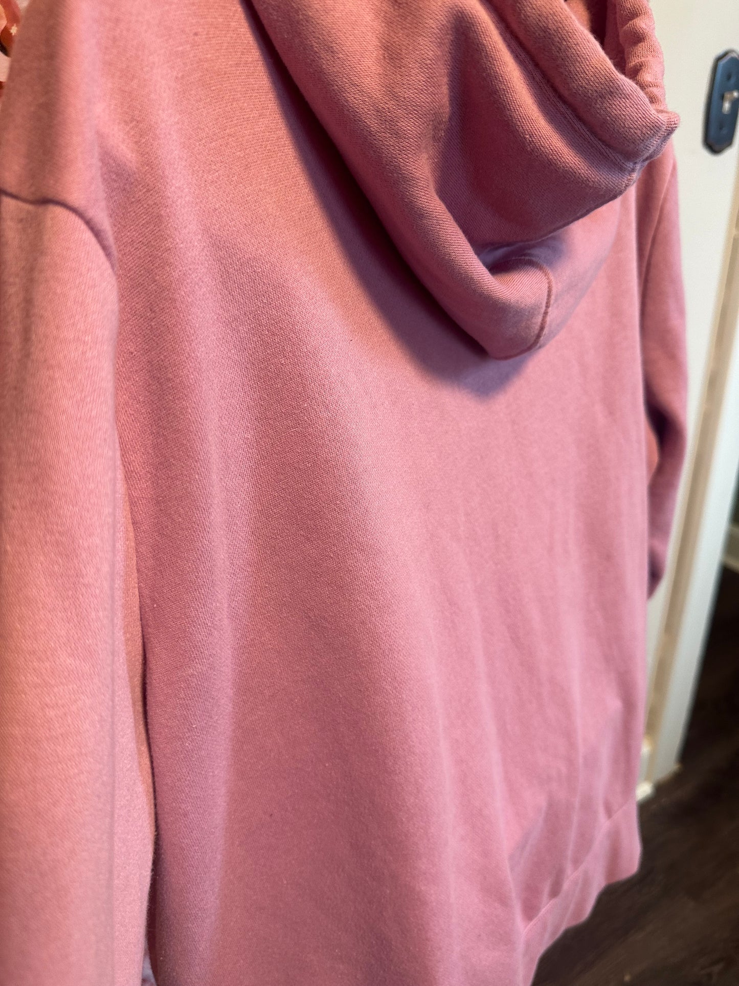 Reebok (XL) Pink Zip Up Hoodie Sweatshirt