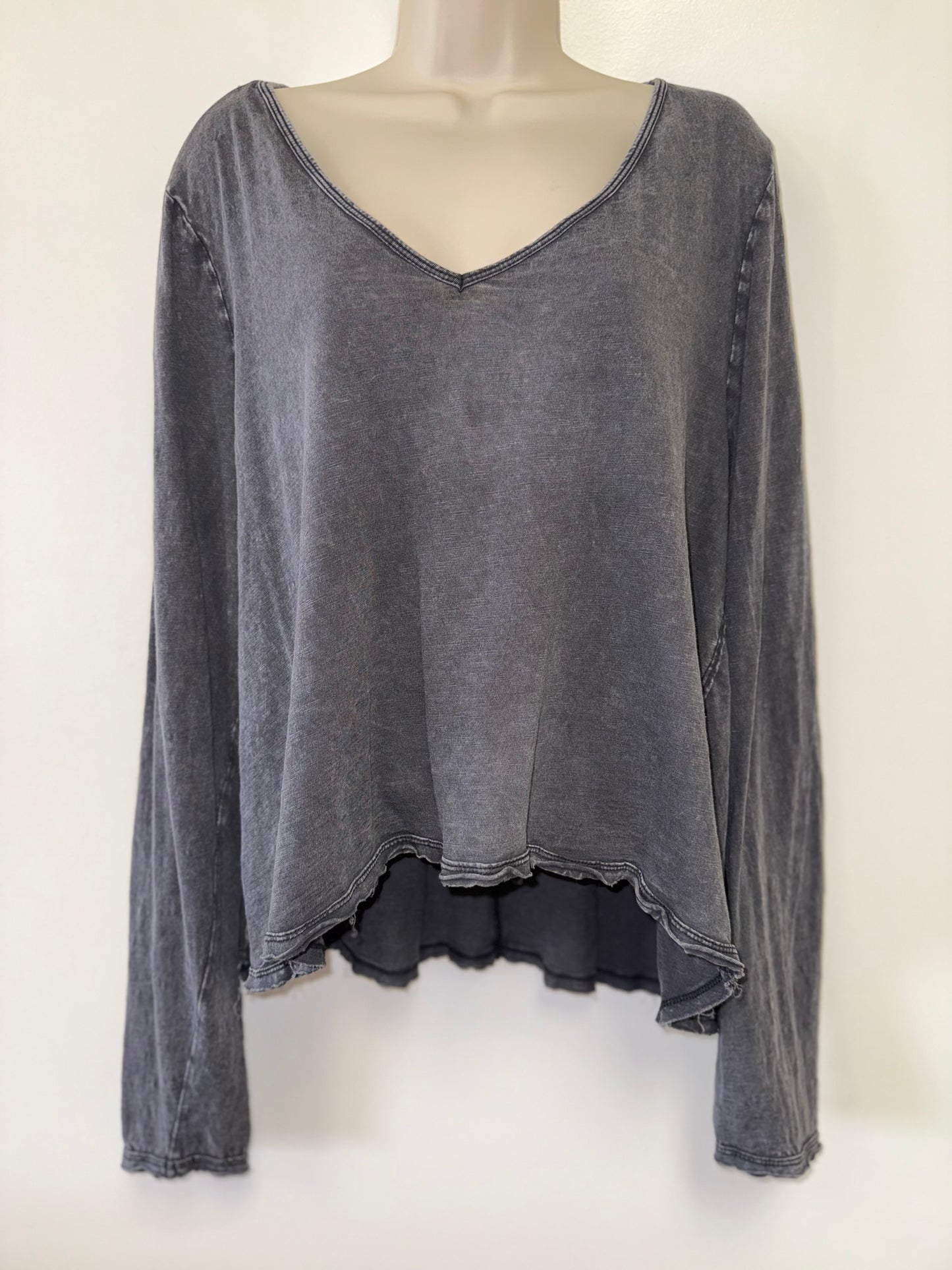 Saturday Sunday By Anthropologie (Large) Grey Acid Wash Cropped Long Sleeve Top