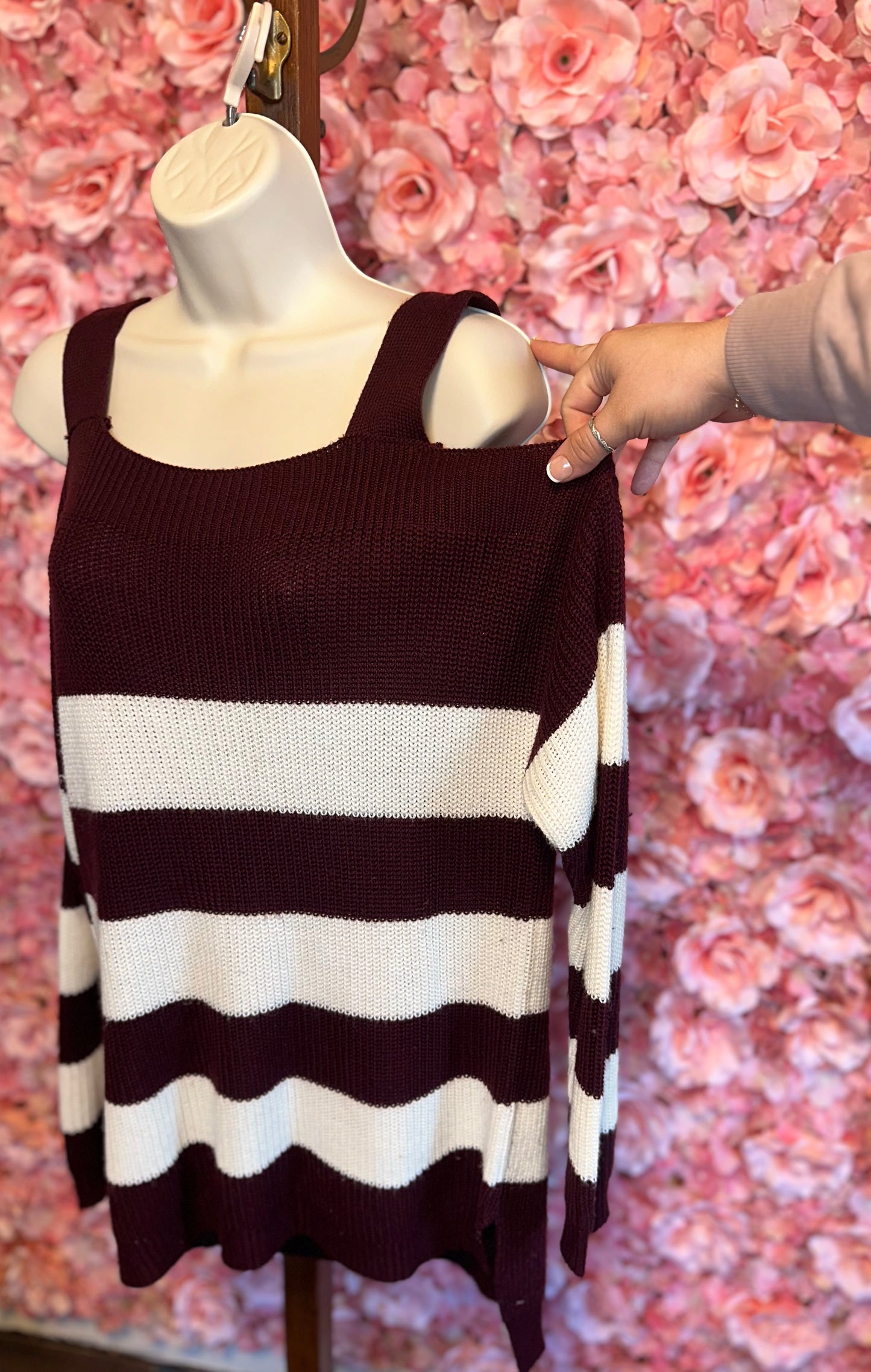 New York & Company (Small) Maroon/White Striped Cold Shoulder Striped Sweater