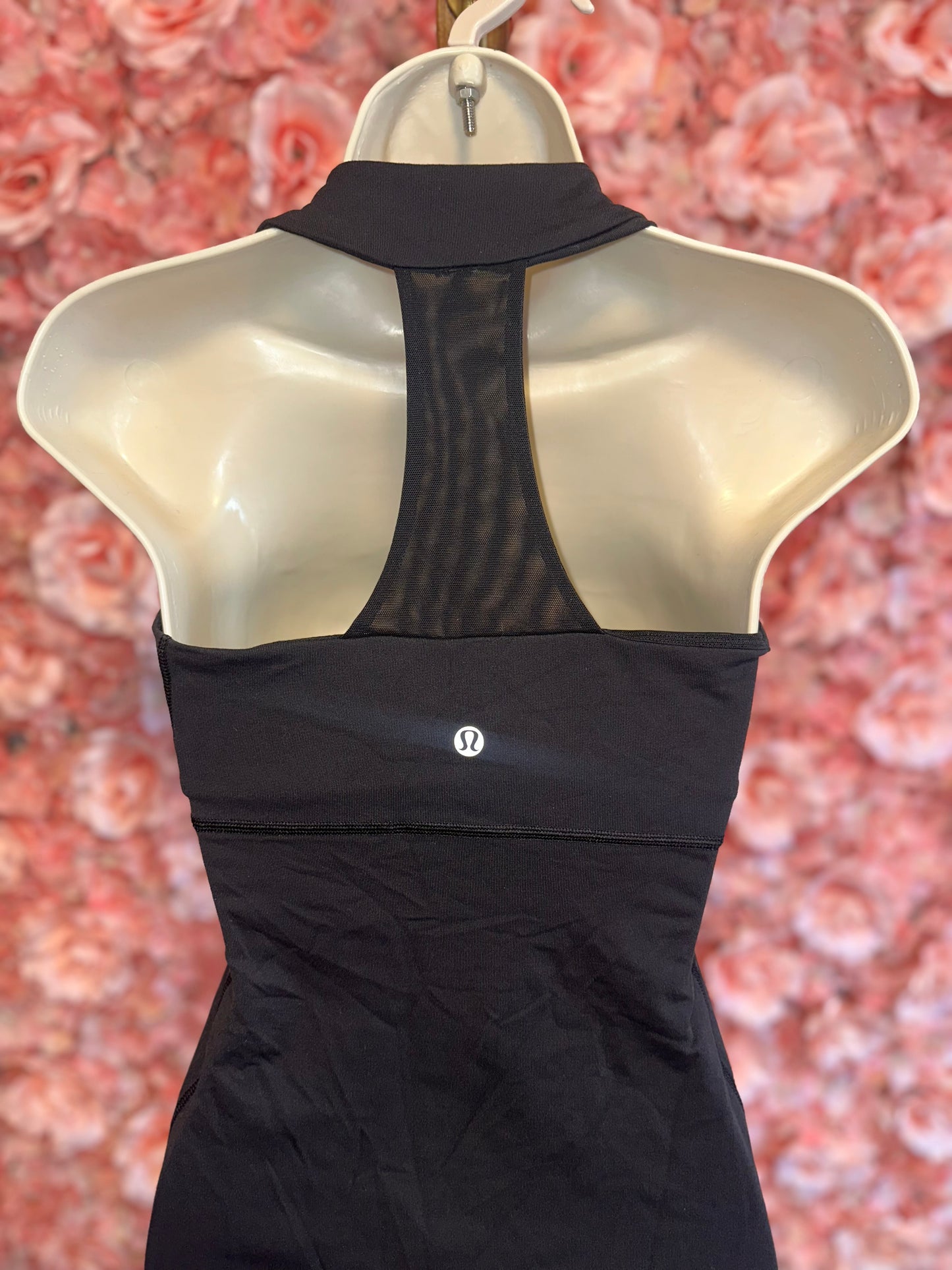 lululemon athletica Black Scoop Neck Tank Top with Built in Bra