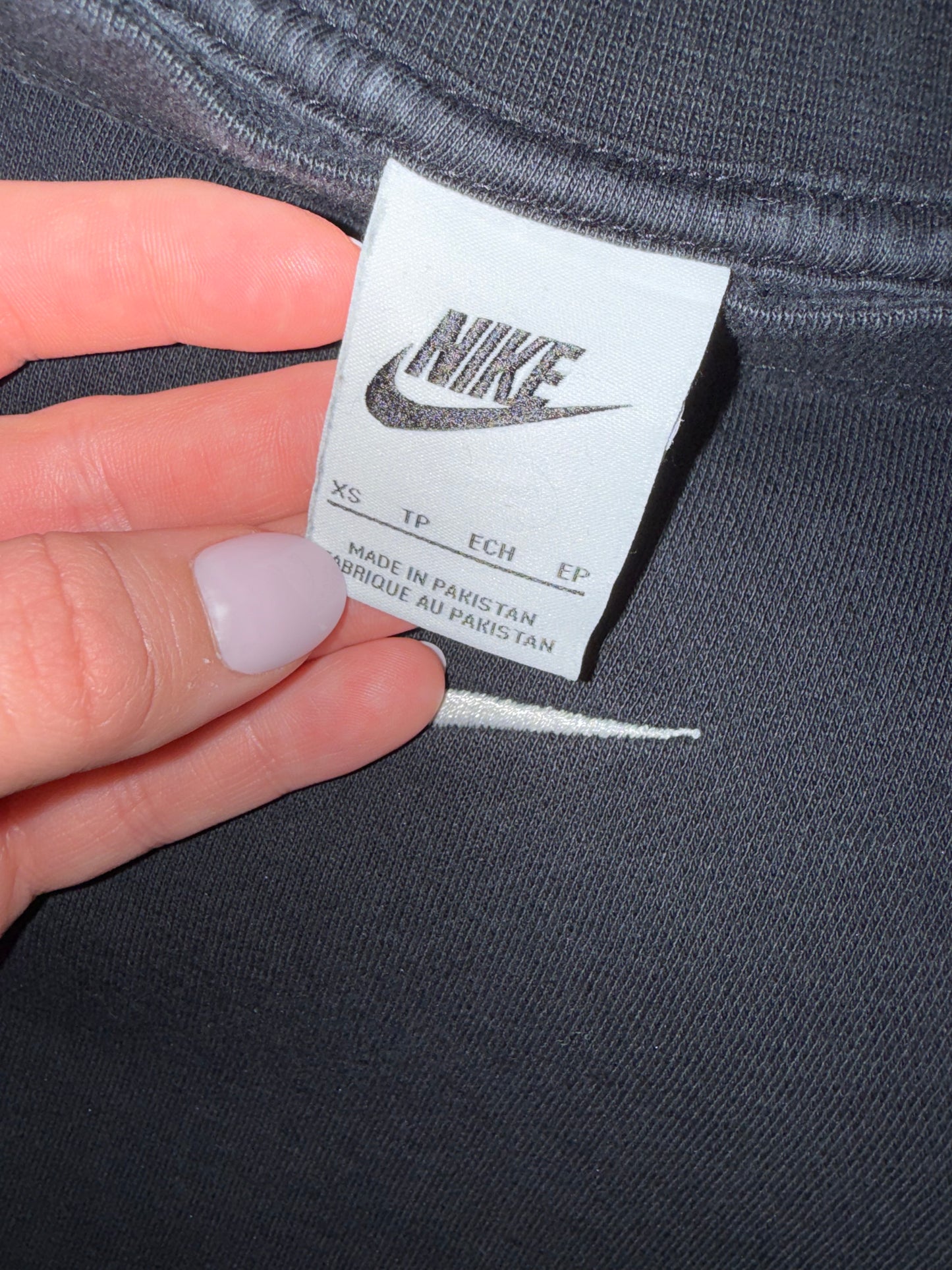 Nike (XS) NYC Black Oversized Cropped Crewneck