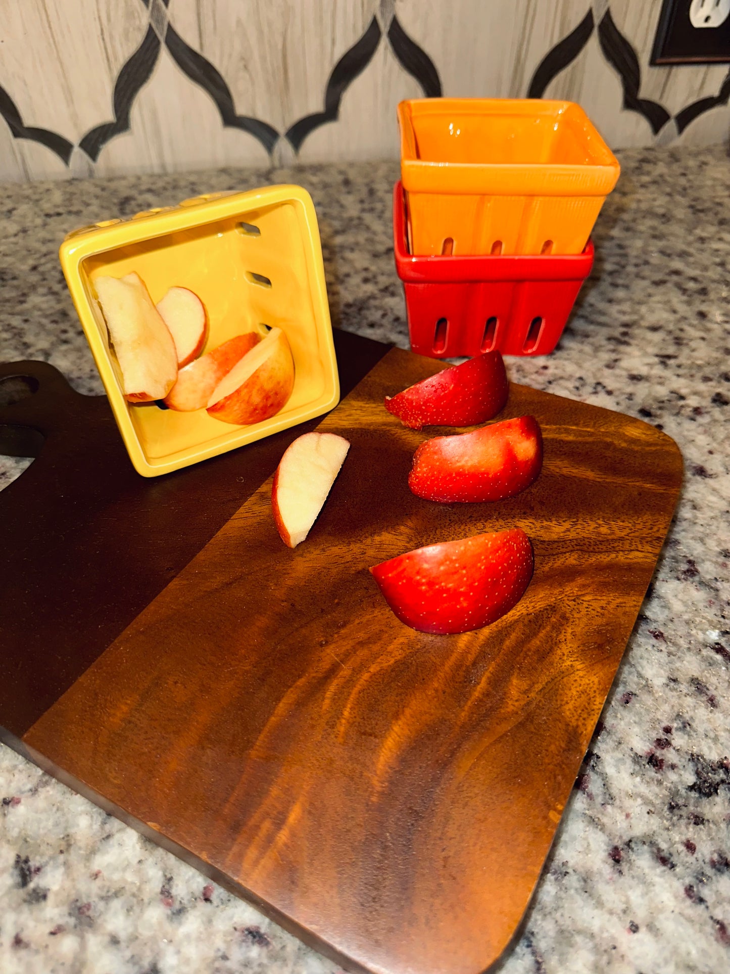 Colorful Ceramic 3 Piece Berry Basket for Fruit