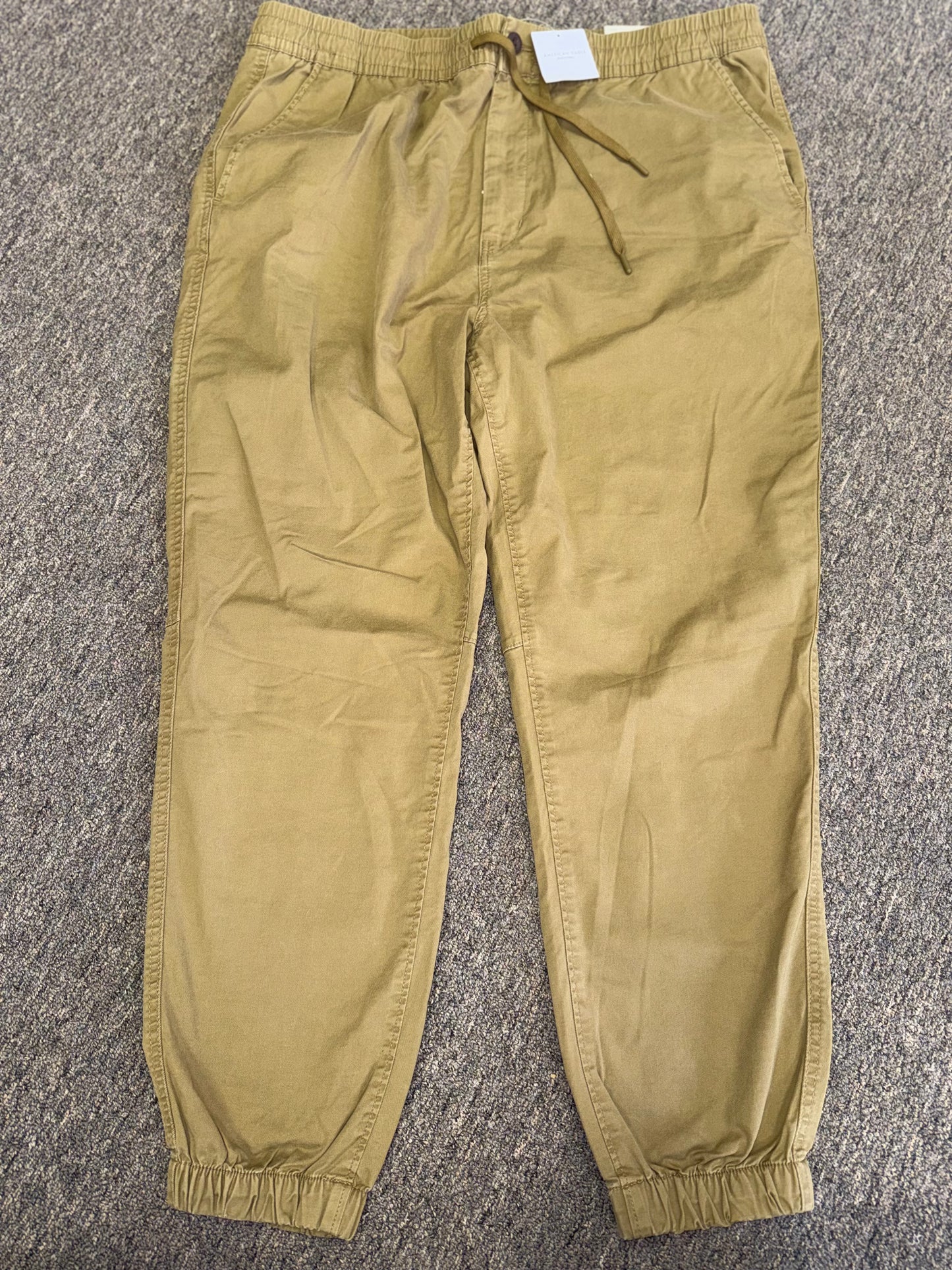 NWT American Eagle (XL) Brand New Khakis Flex Trekker Jogger