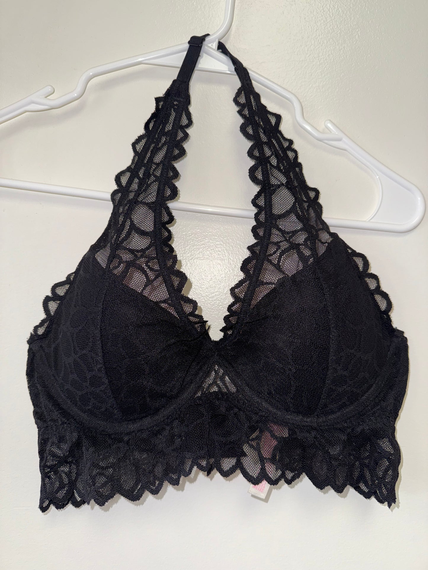 PINK Victoria's Secret (Small) Black Lace Halter Neck Bralette