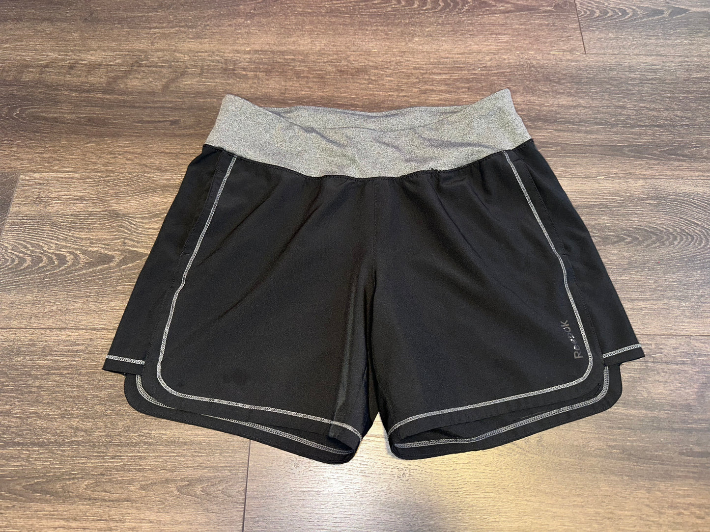 Reebok (Medium) Black Sporty Shorts with Back Zipped Pocket