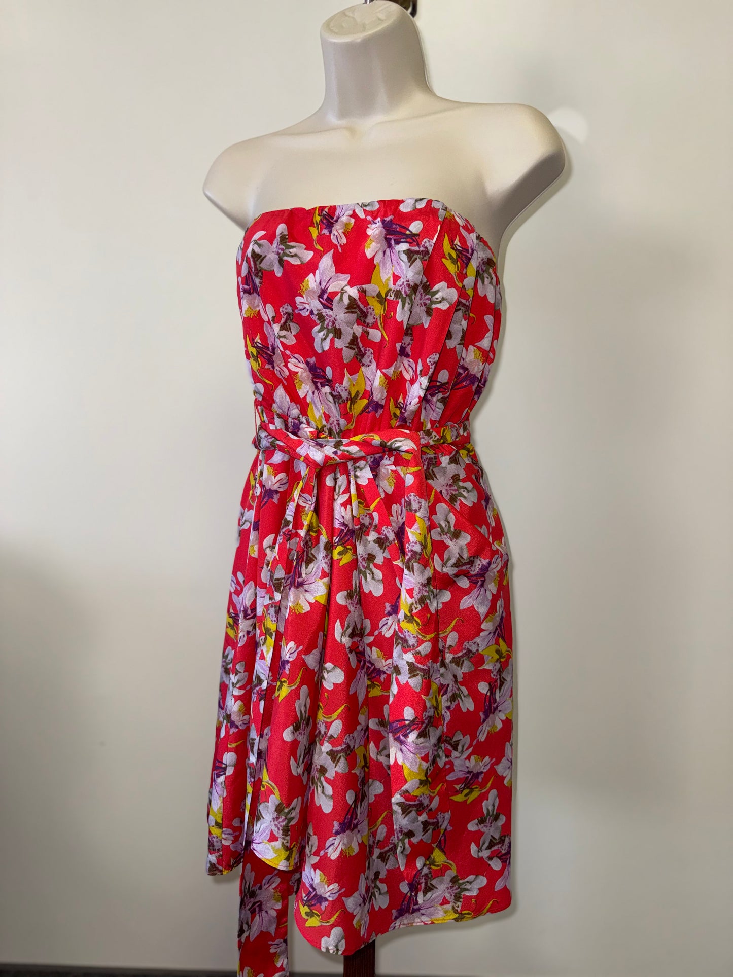 Express (4) Red Strapless Midi Floral Dress