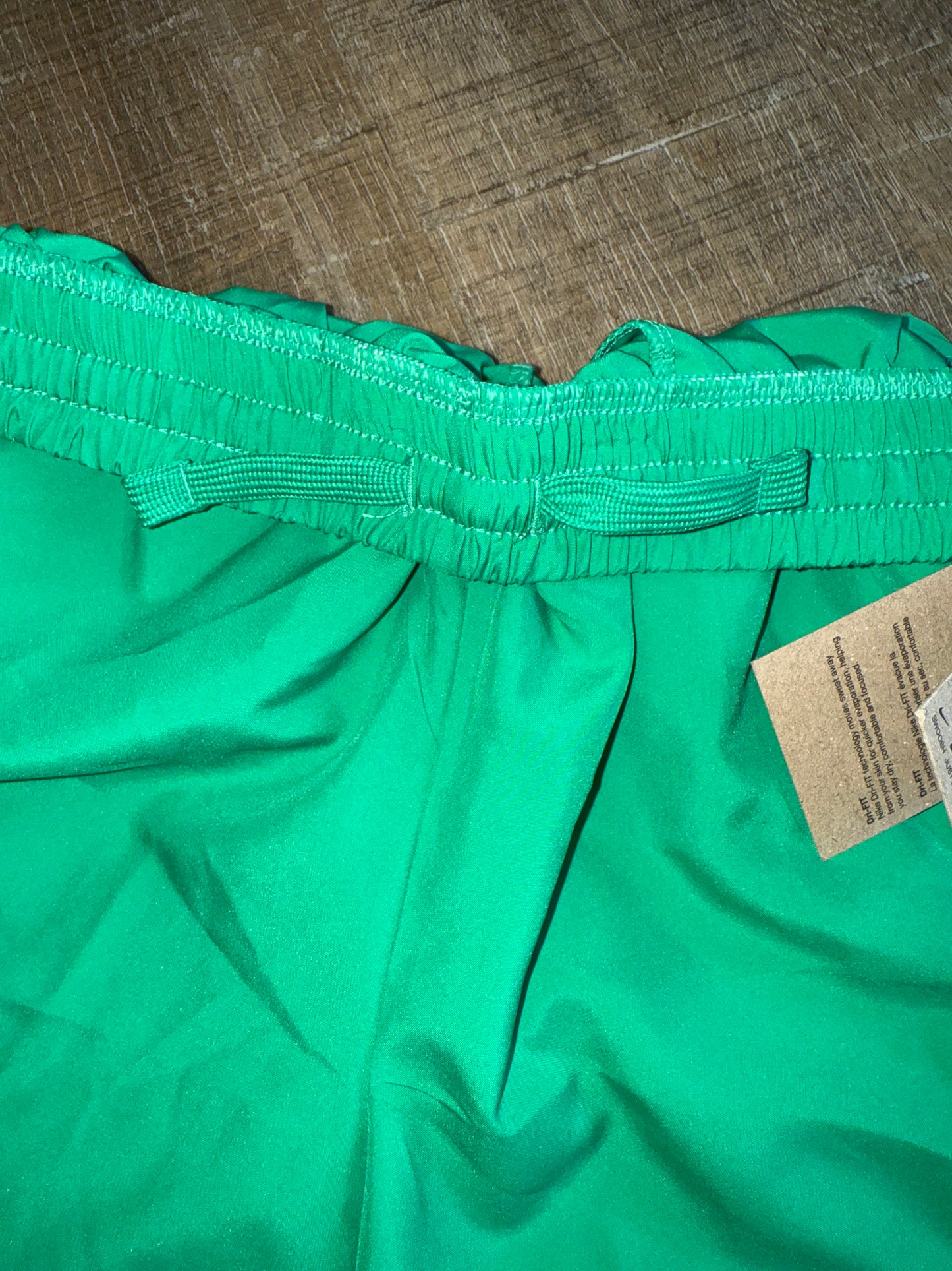 NWT Nike (S/M/L/XL) Brand New Kids Green Dri-Fit Standard Fit Sporty Shorts
