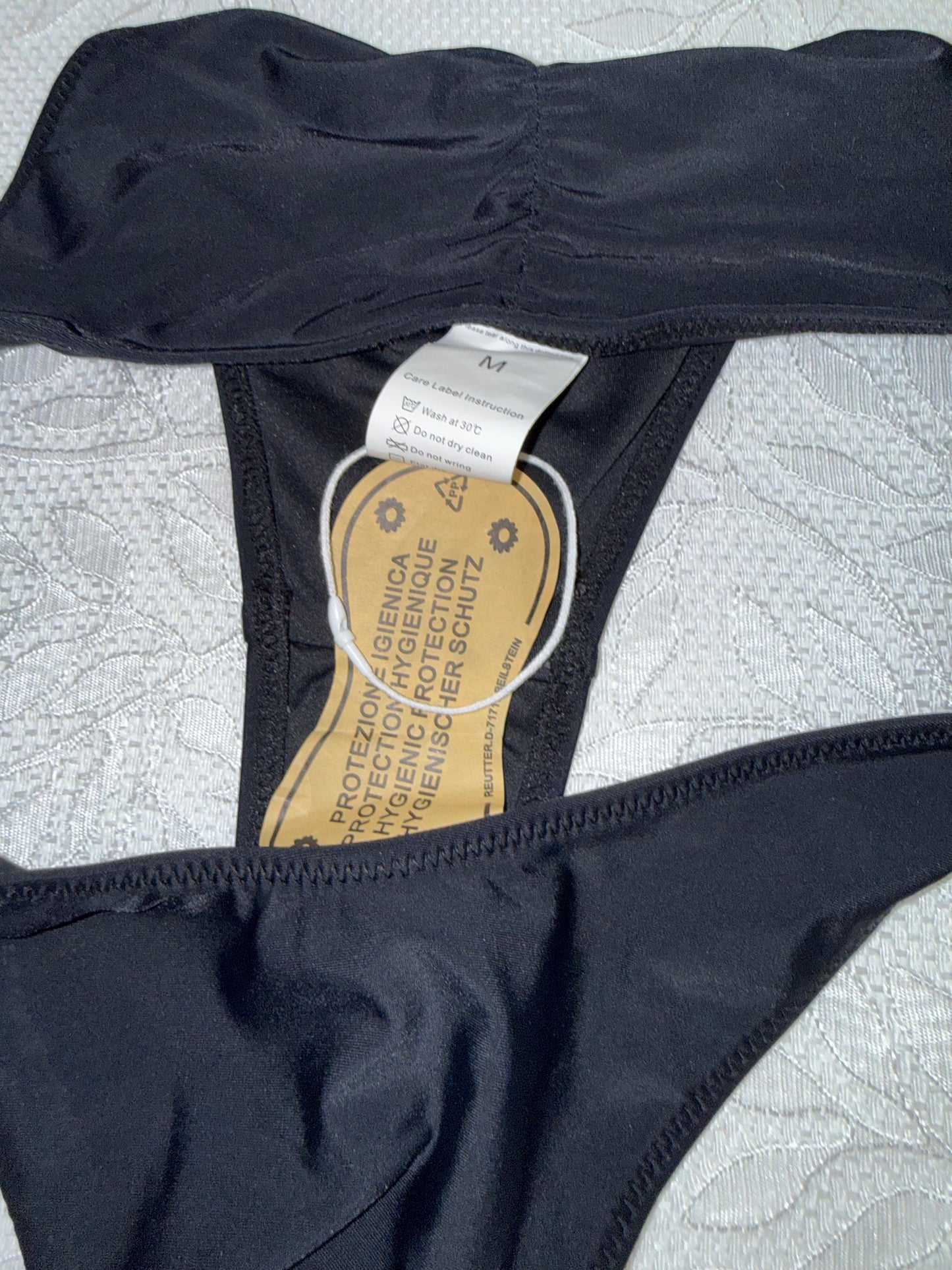 NWT (Medium) Brand New Black Bikini Swim Bottoms