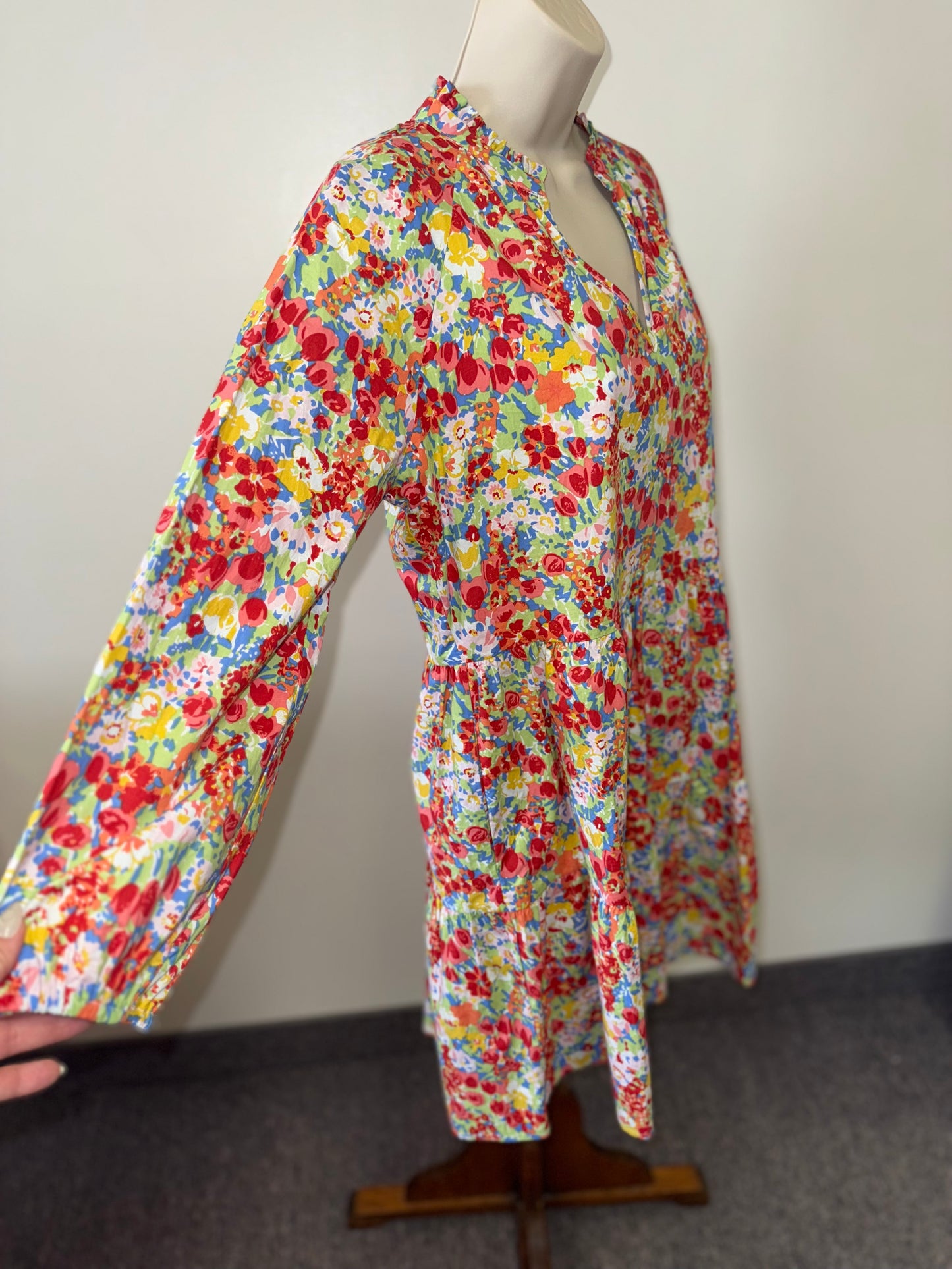 NWT Sugar + Lips (Small) Brand New Colorful Floral Long Sleeve V-Neck Midi Dress