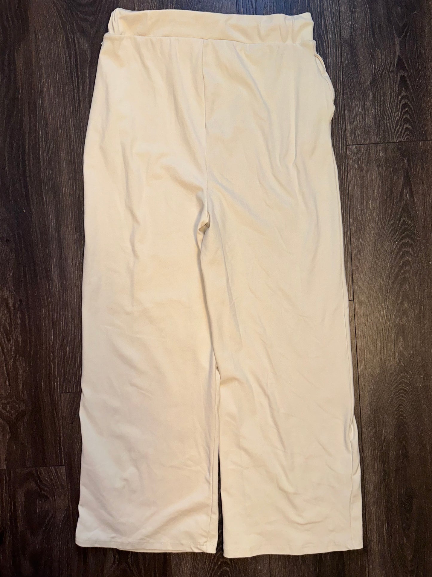 ShoSho (XL) Creme Wide Leg Soft Sweatpants with Pockets