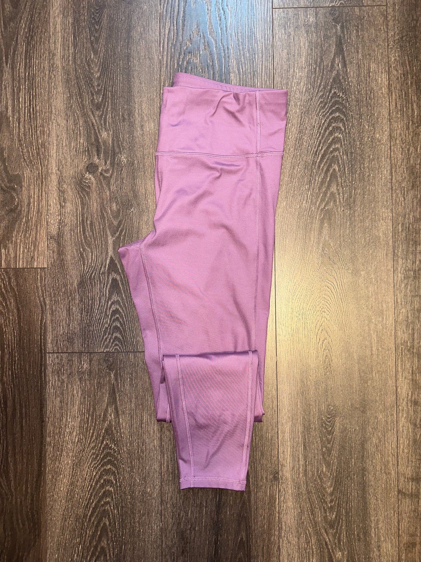 Champion (XL) Light Purple Leggings with Zipped Back Pocket