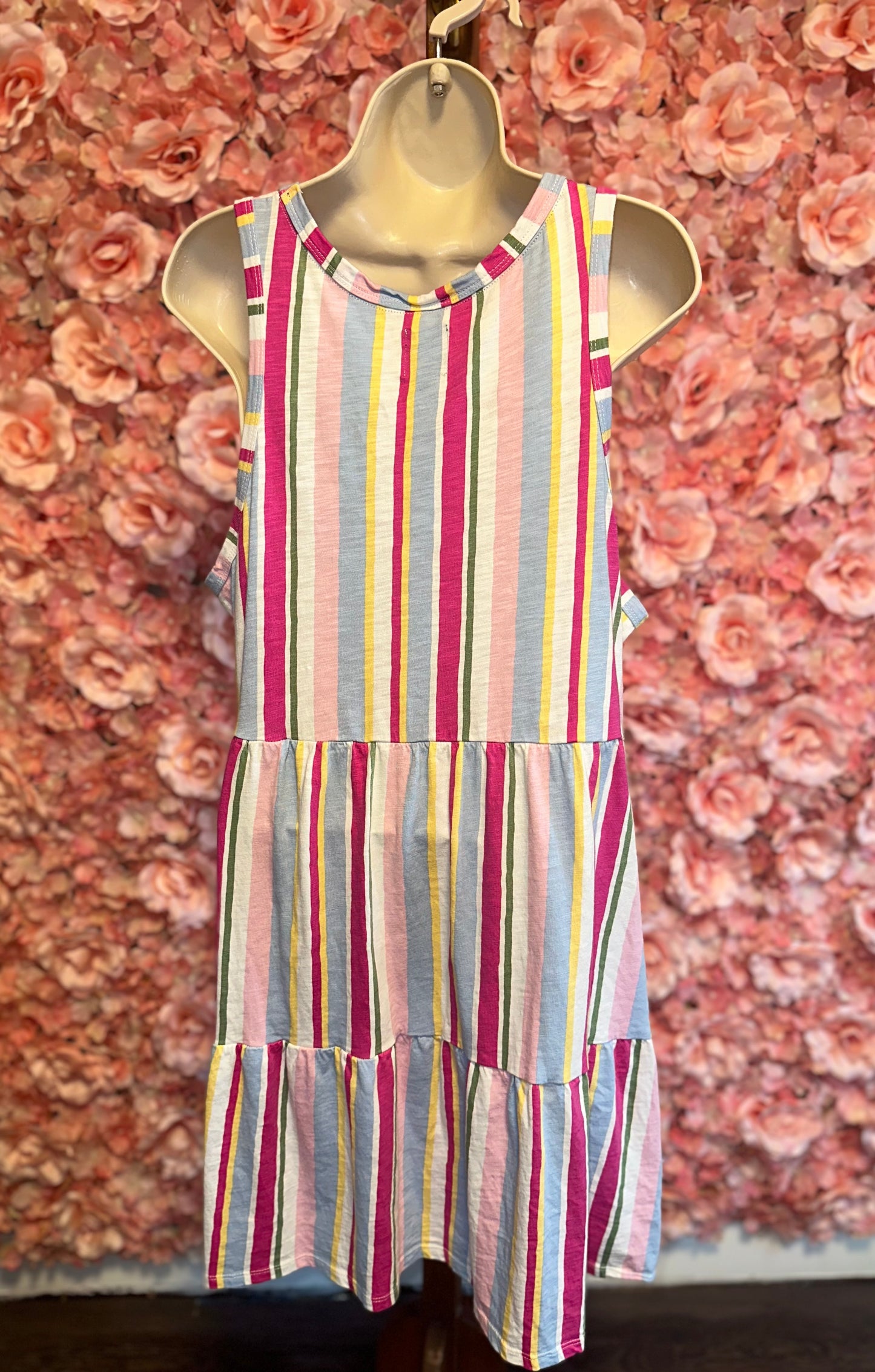 Gap (XL) Colorful Striped Sleeveless Ruffle Flowy Dress with Pockets