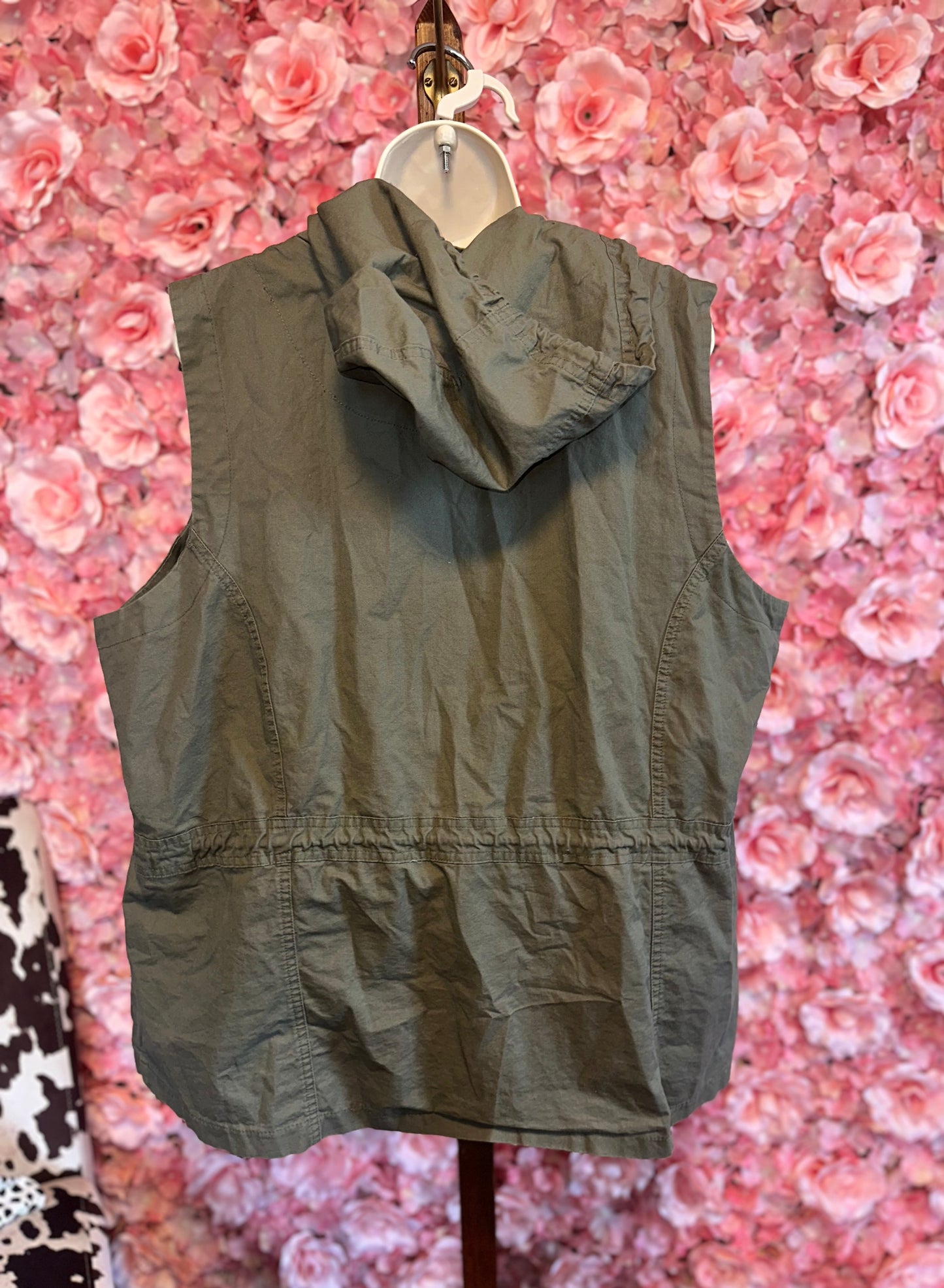 New Look (2X) Green Sleeveless Jacket Vest