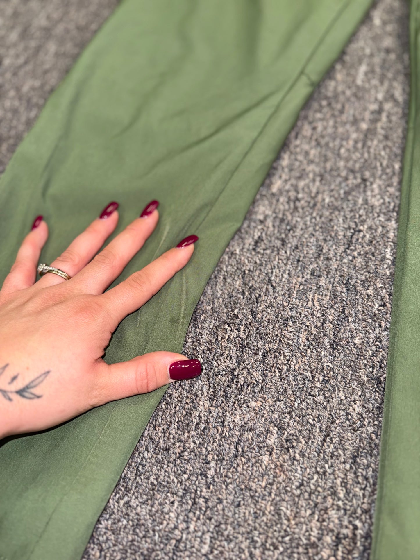 New Balance (Medium) Green Sporty Track Pants with Zipped Ankles