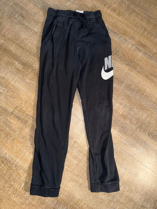 Nike (Kids XL) Black Sweatpants with Pockets