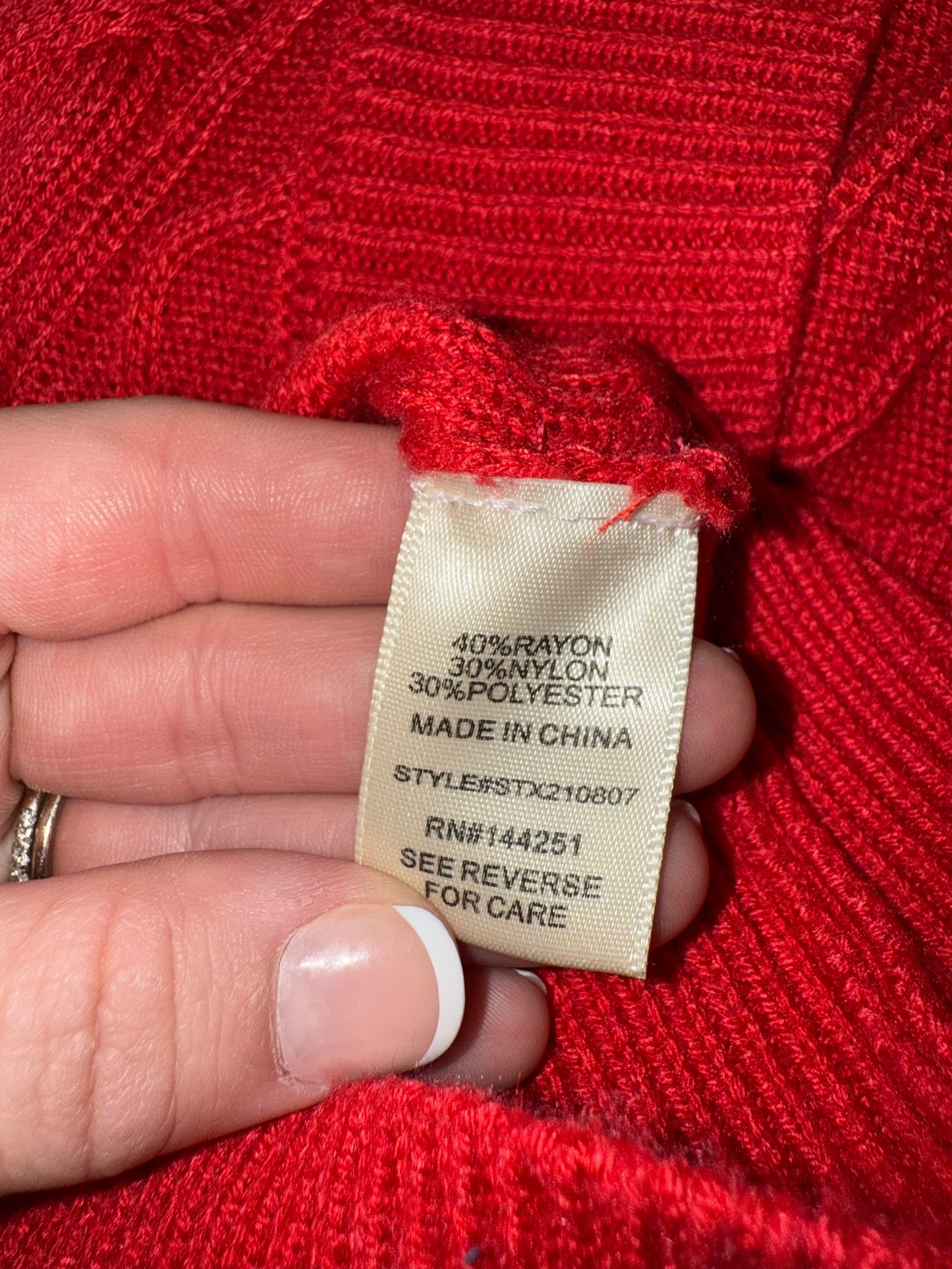 Sincerely Jules (XL) Red V-Neck Sleeveless Sweater Vest