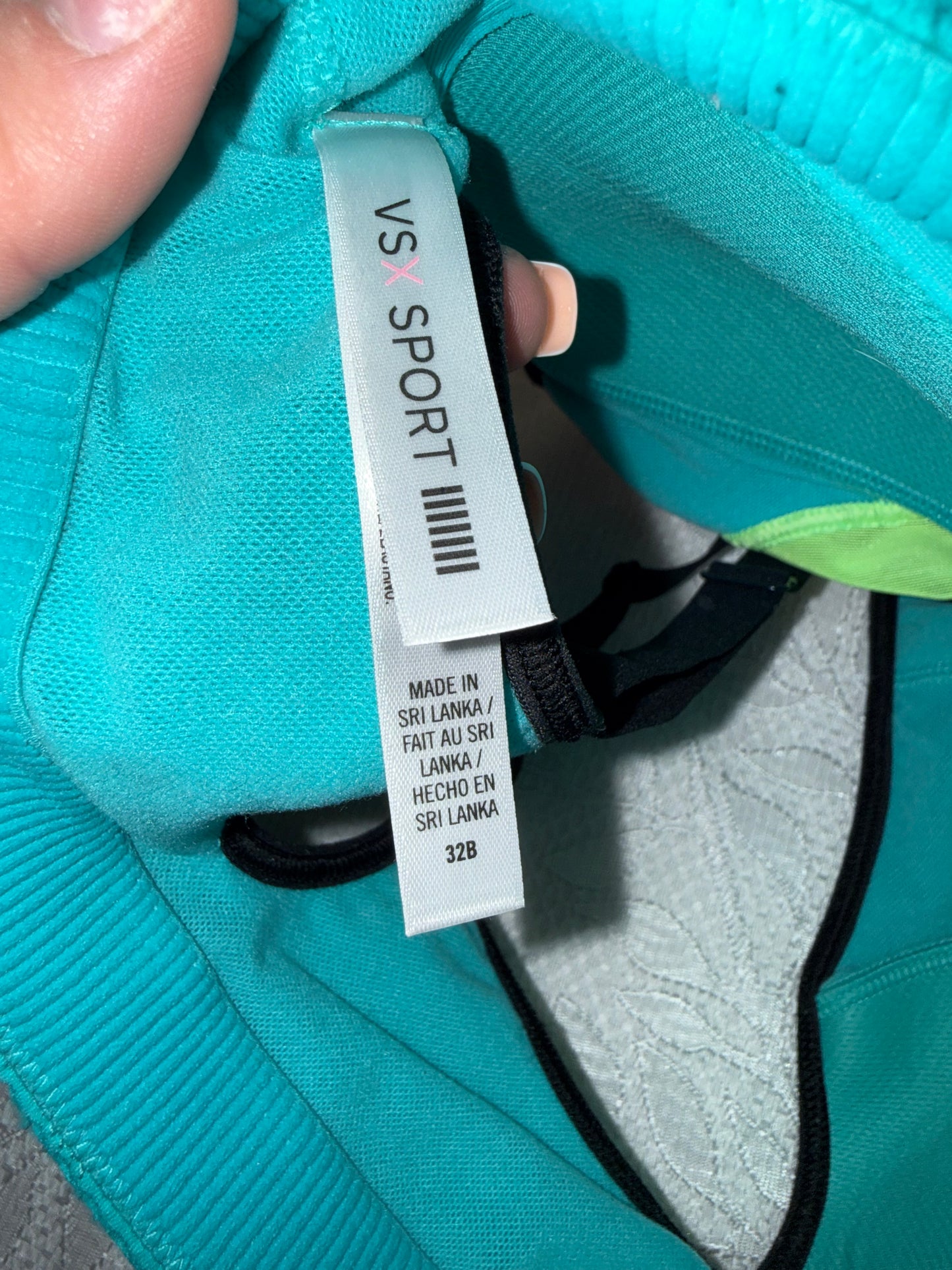 Victoria's Sport (32B) Teal Mesh Sports Bra with Zipped Front
