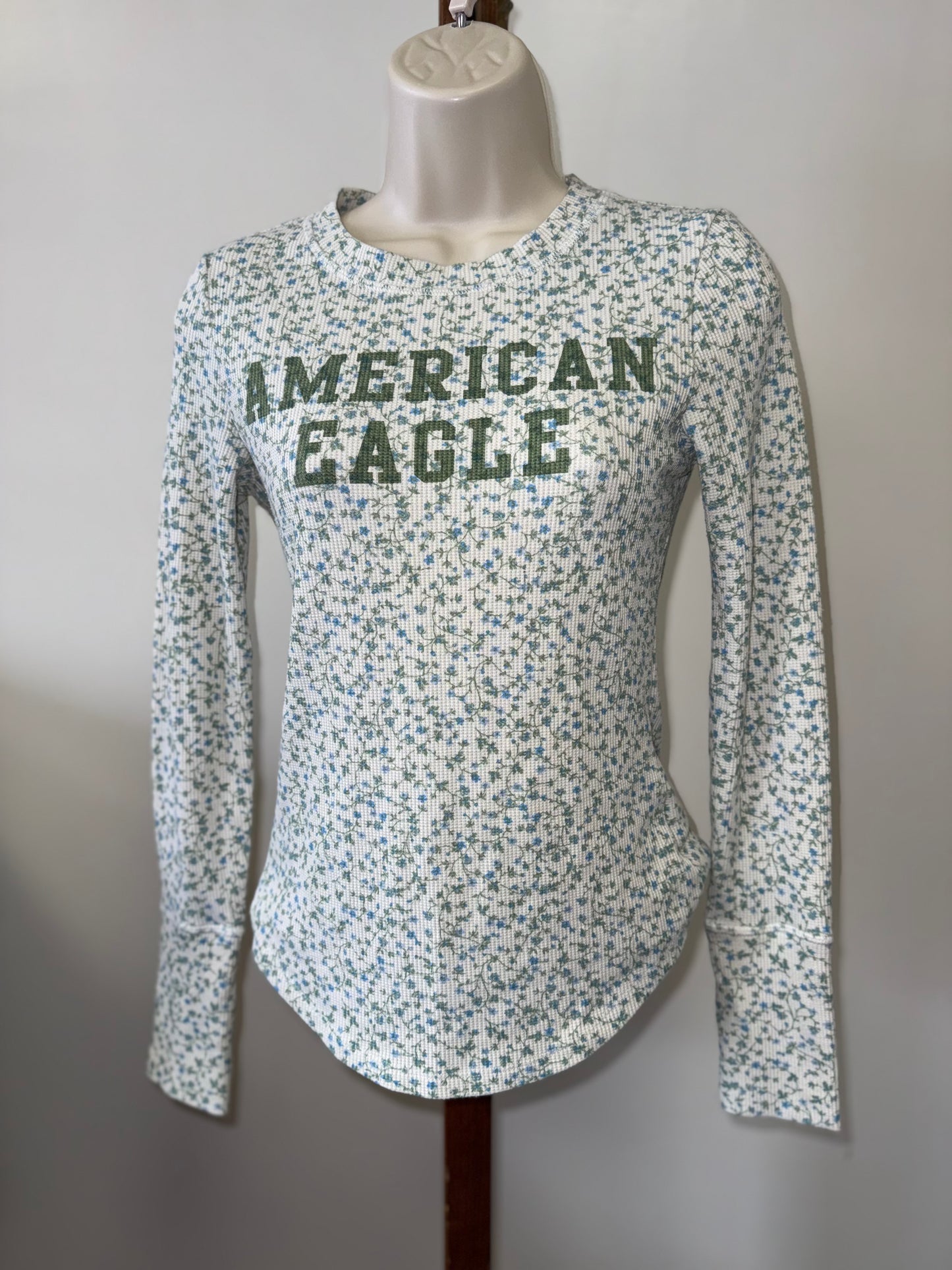 American Eagle (Small) White Ribbed Long Sleeve Tee W Green/Blue Floral Pattern